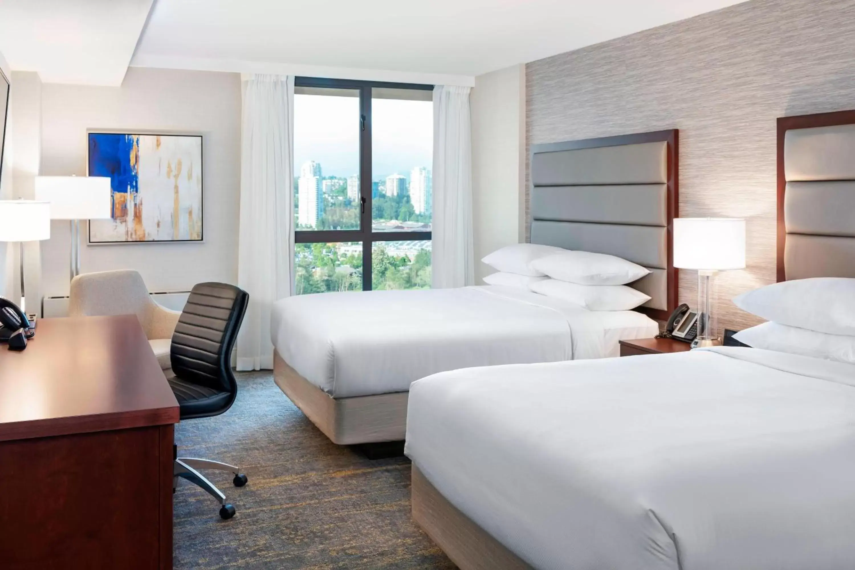 Photo of the whole room, Bed in Delta Hotels by Marriott Burnaby Conference Centre
