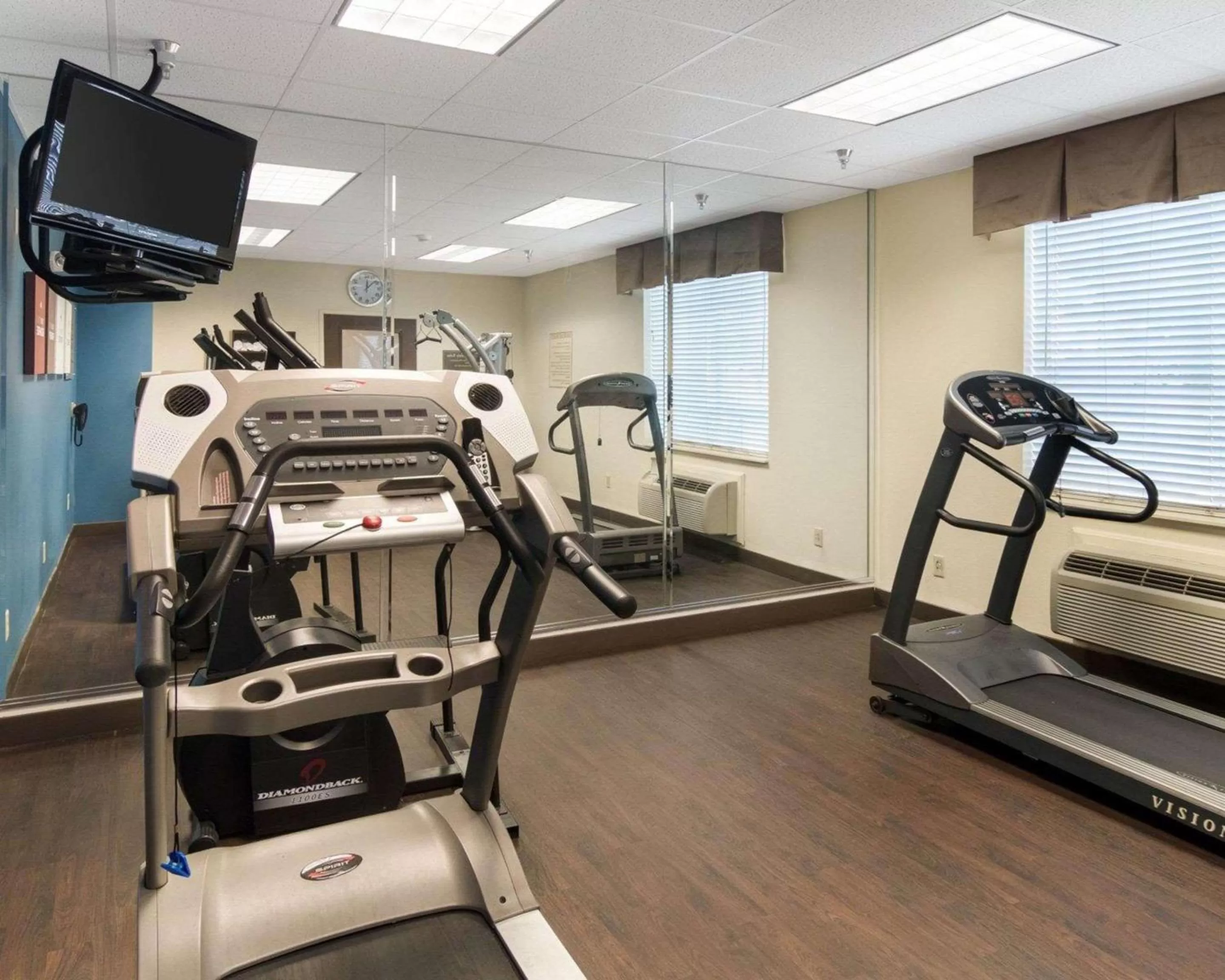 Fitness centre/facilities in Comfort Suites Odessa near University