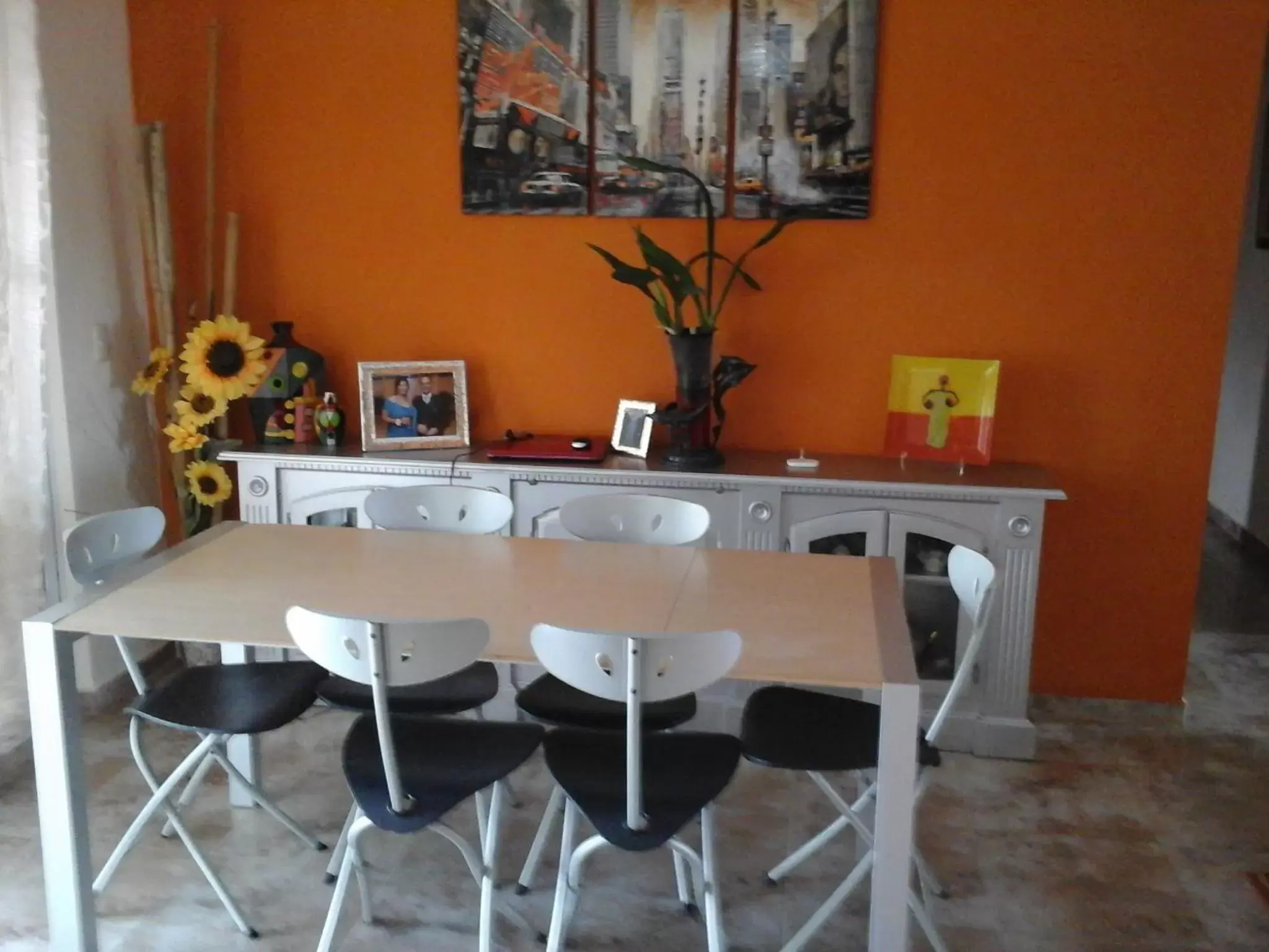 Large Double Room in Nely y Pietro share apartment Large Double Room in Nely y Pietro share apartment