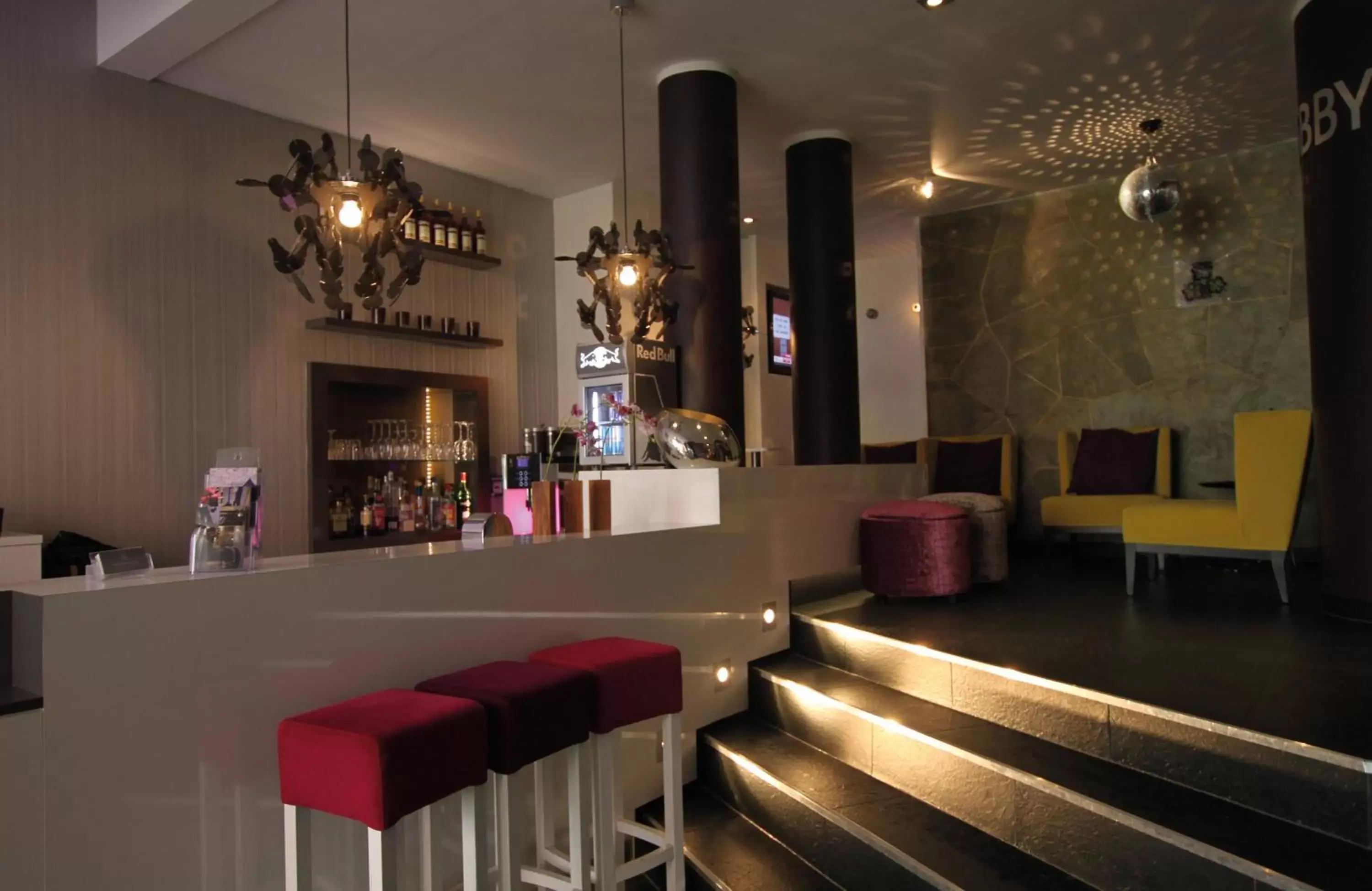 Lobby or reception, Lounge/Bar in Leonardo Boutique Hotel Munich