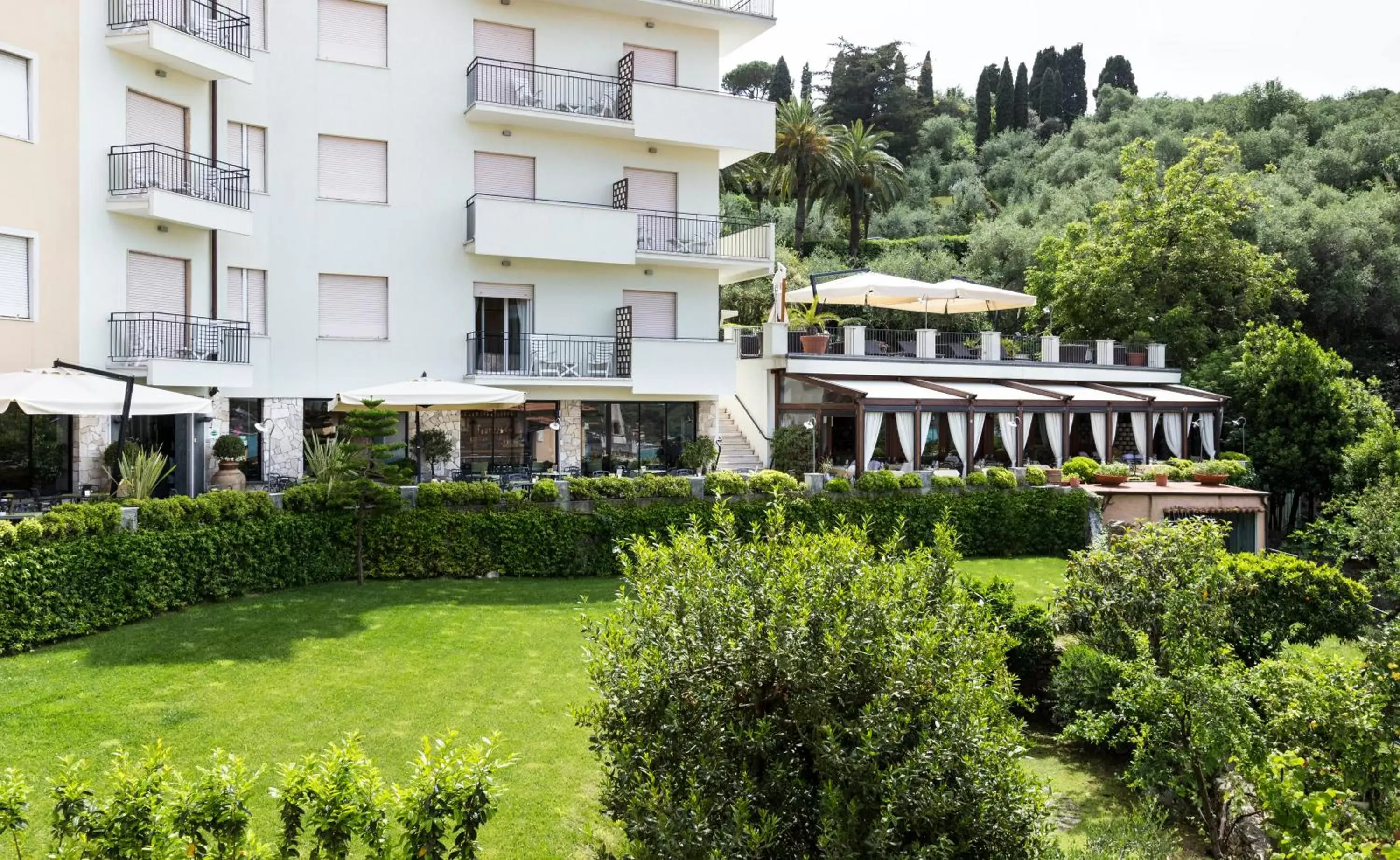 Property Building in Doria Park Hotel