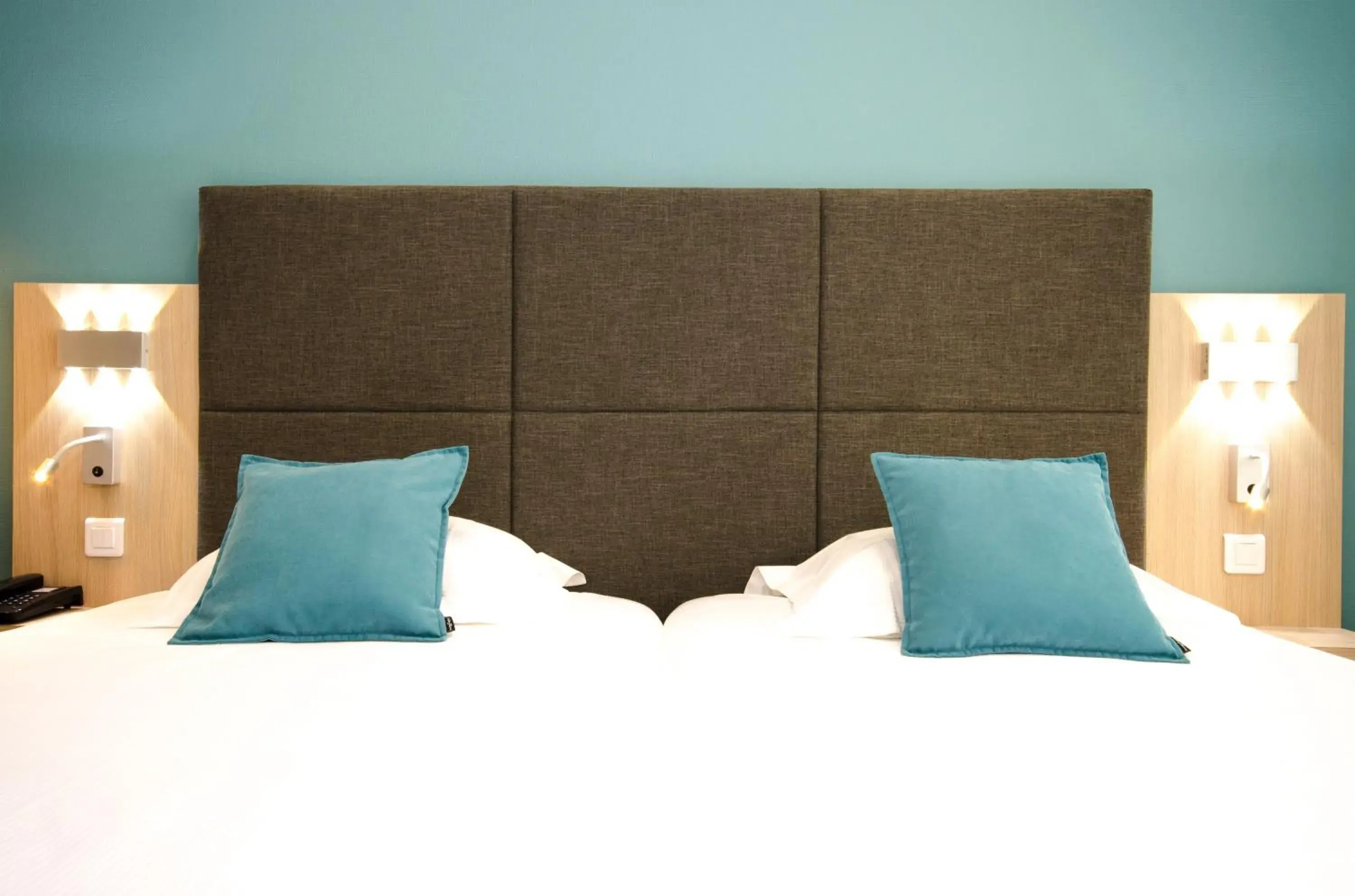 Decorative detail, Bed in Best Western Plus Hotel Plaisance