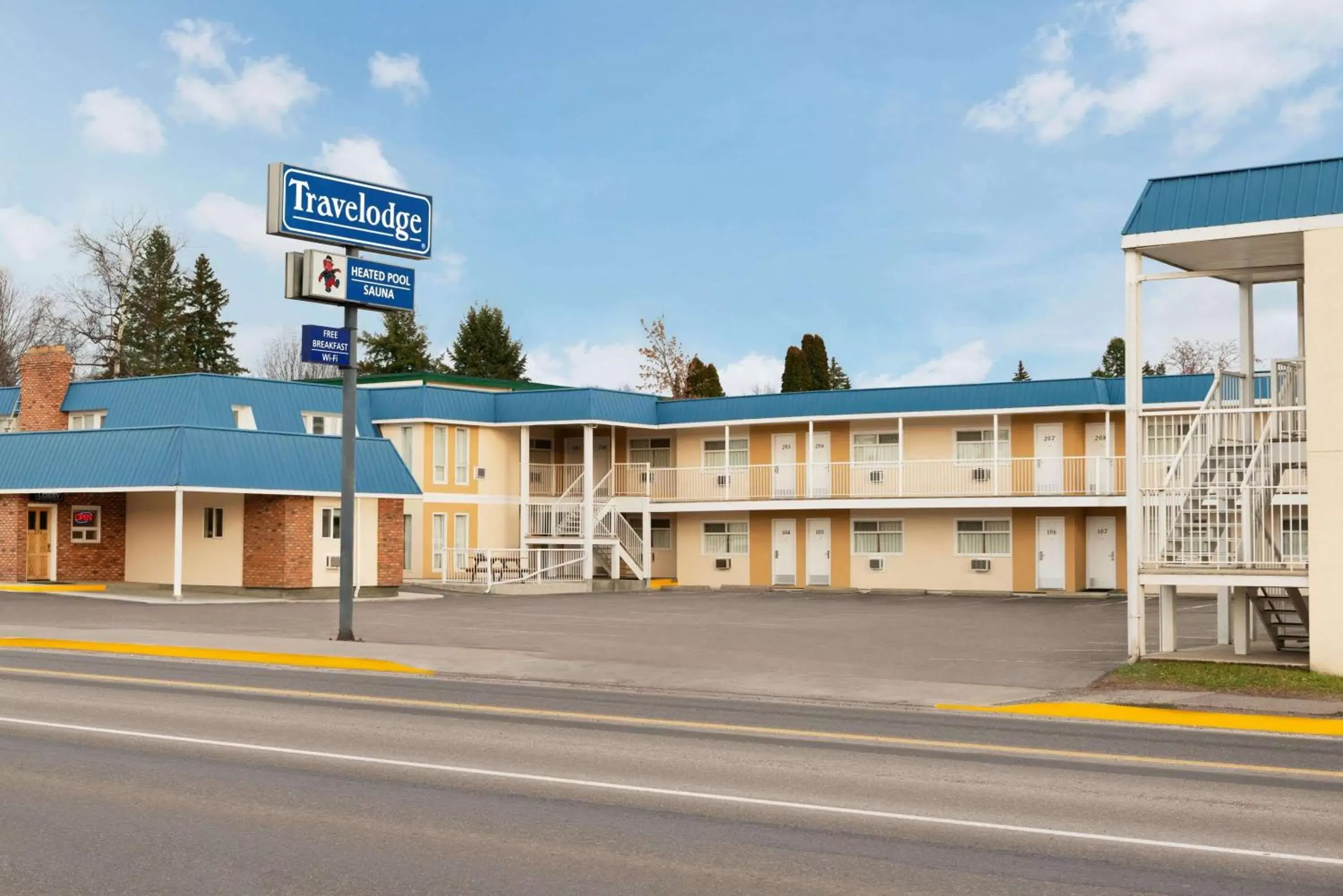 Property building in Travelodge by Wyndham Quesnel BC