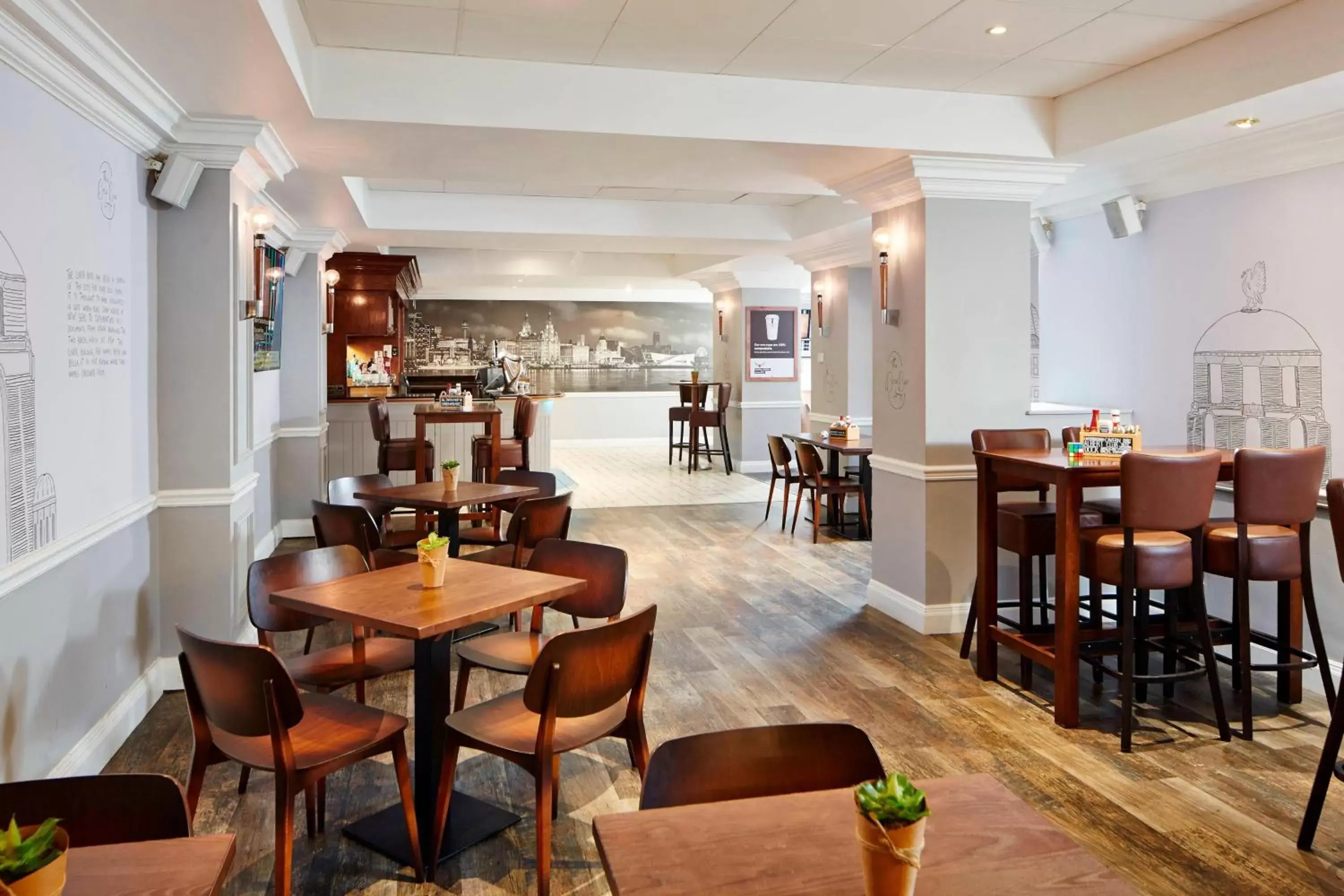 Lounge or bar, Lounge/Bar in Delta Hotels by Marriott Liverpool City Centre
