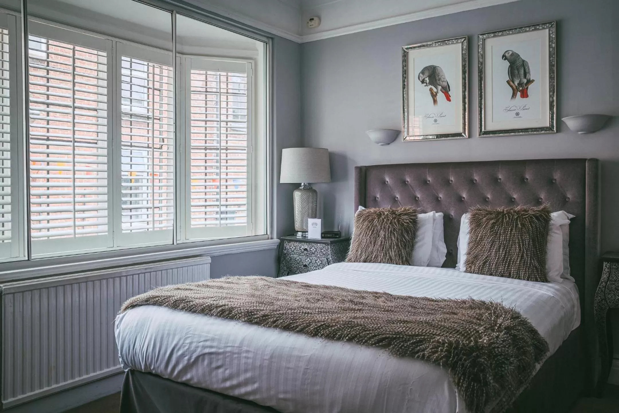 Bed in Rose & Crown Inn