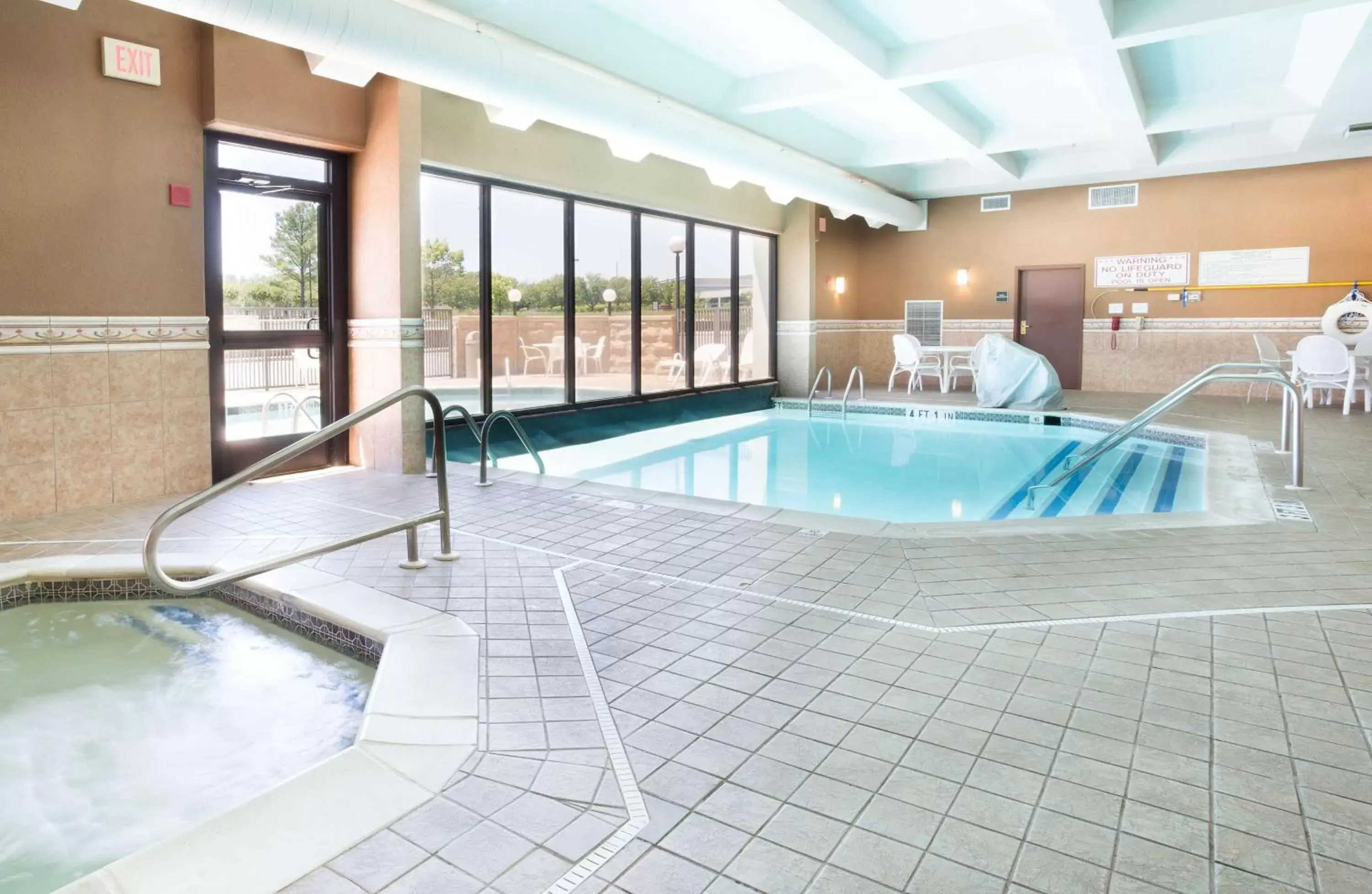 Activities, Swimming Pool in Drury Inn & Suites Birmingham Lakeshore Drive