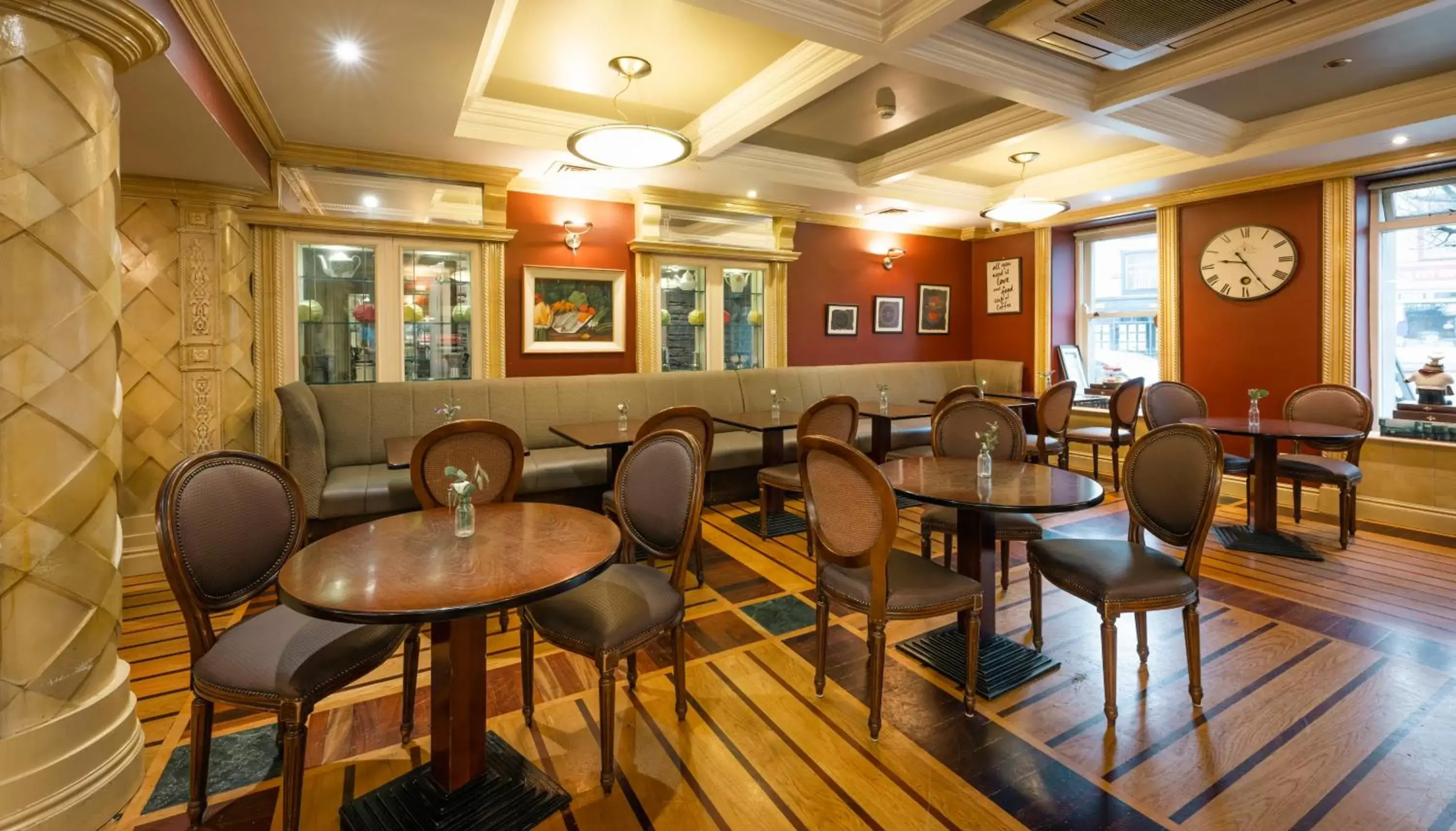 Restaurant/places to eat, Lounge/Bar in Castle Hotel Macroom