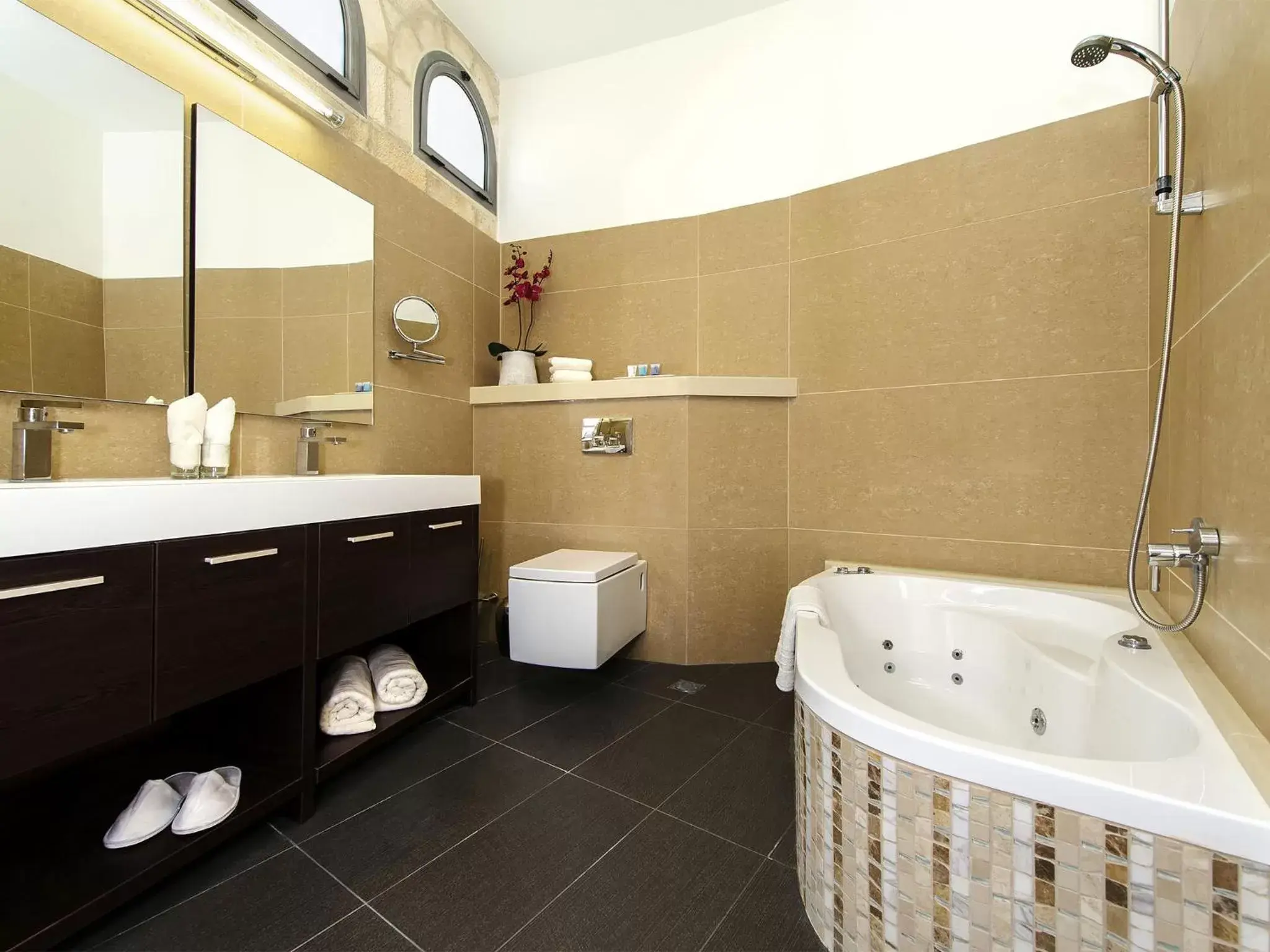 Toilet, Bathroom in The Sephardic House Hotel in The Jewish Quarter