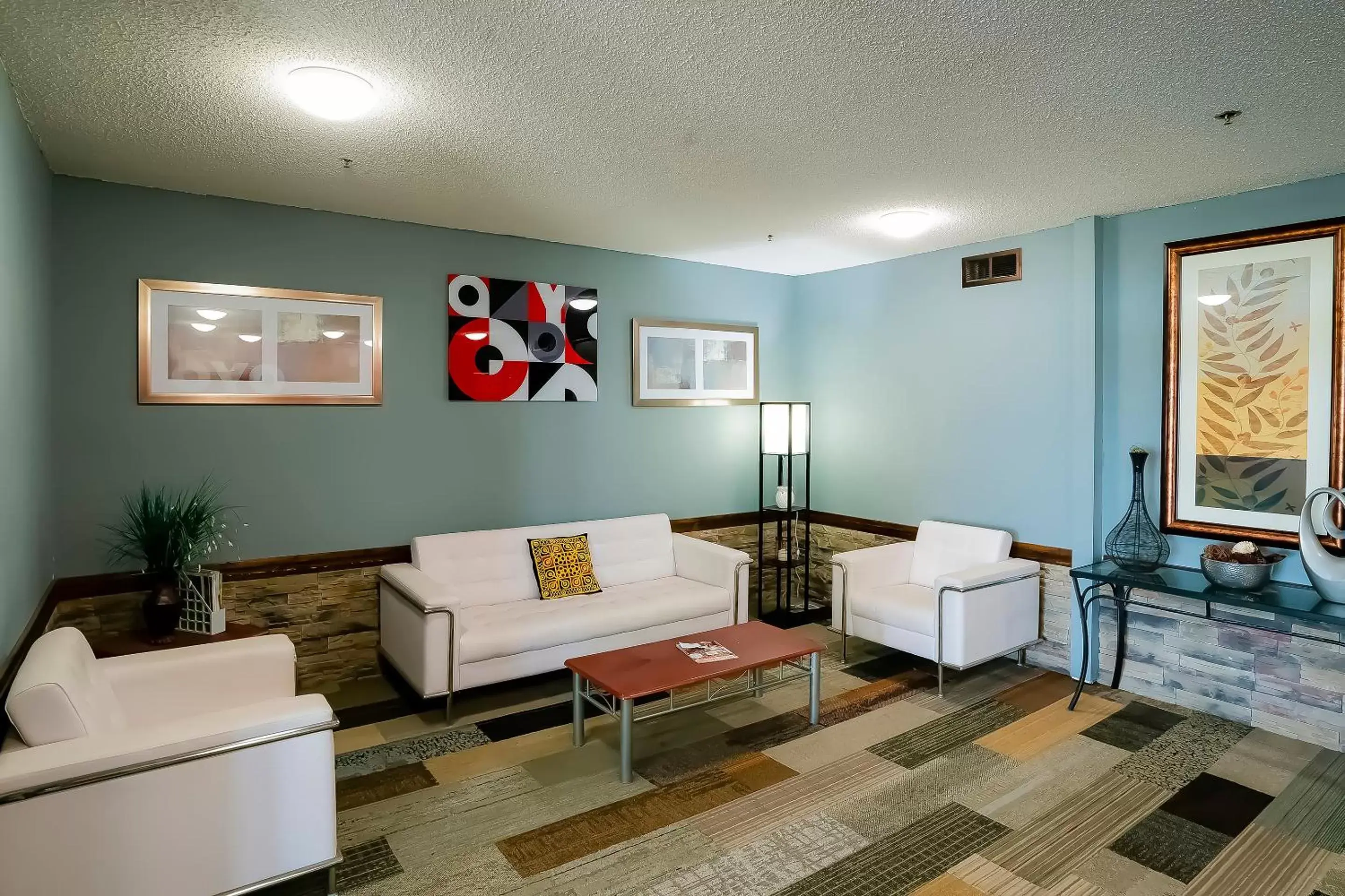 Lobby or reception, Seating Area in OYO Hotel Redwood Falls near Jackpot Casino