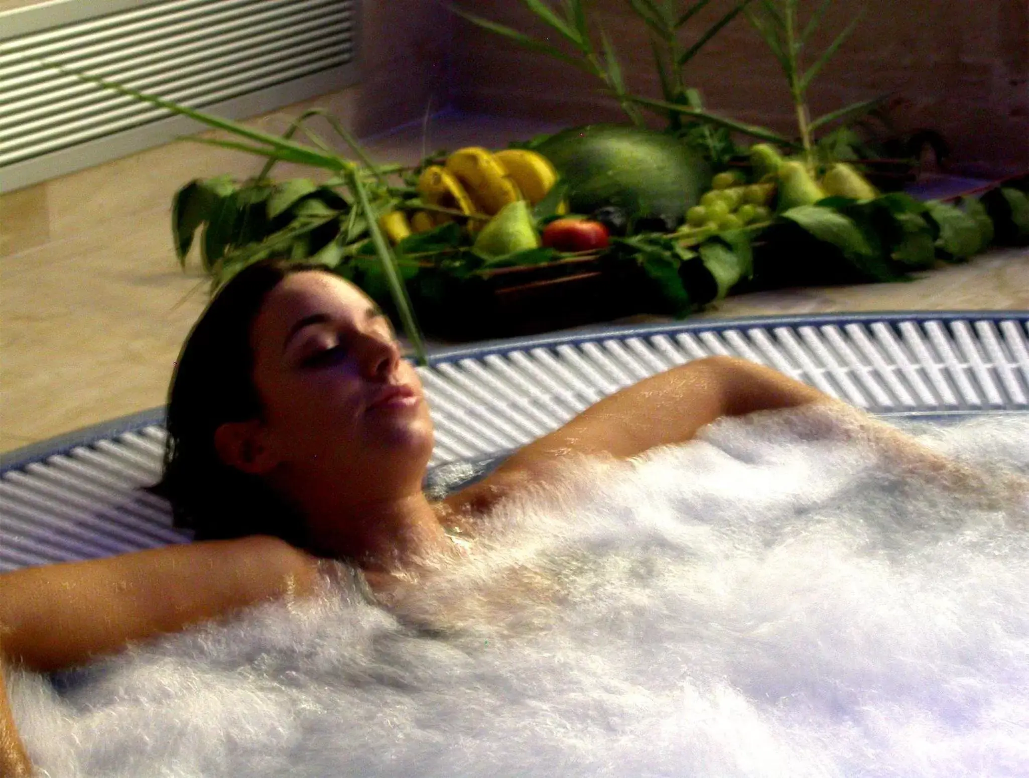 Hot Tub, Guests in Hotel Hyltor