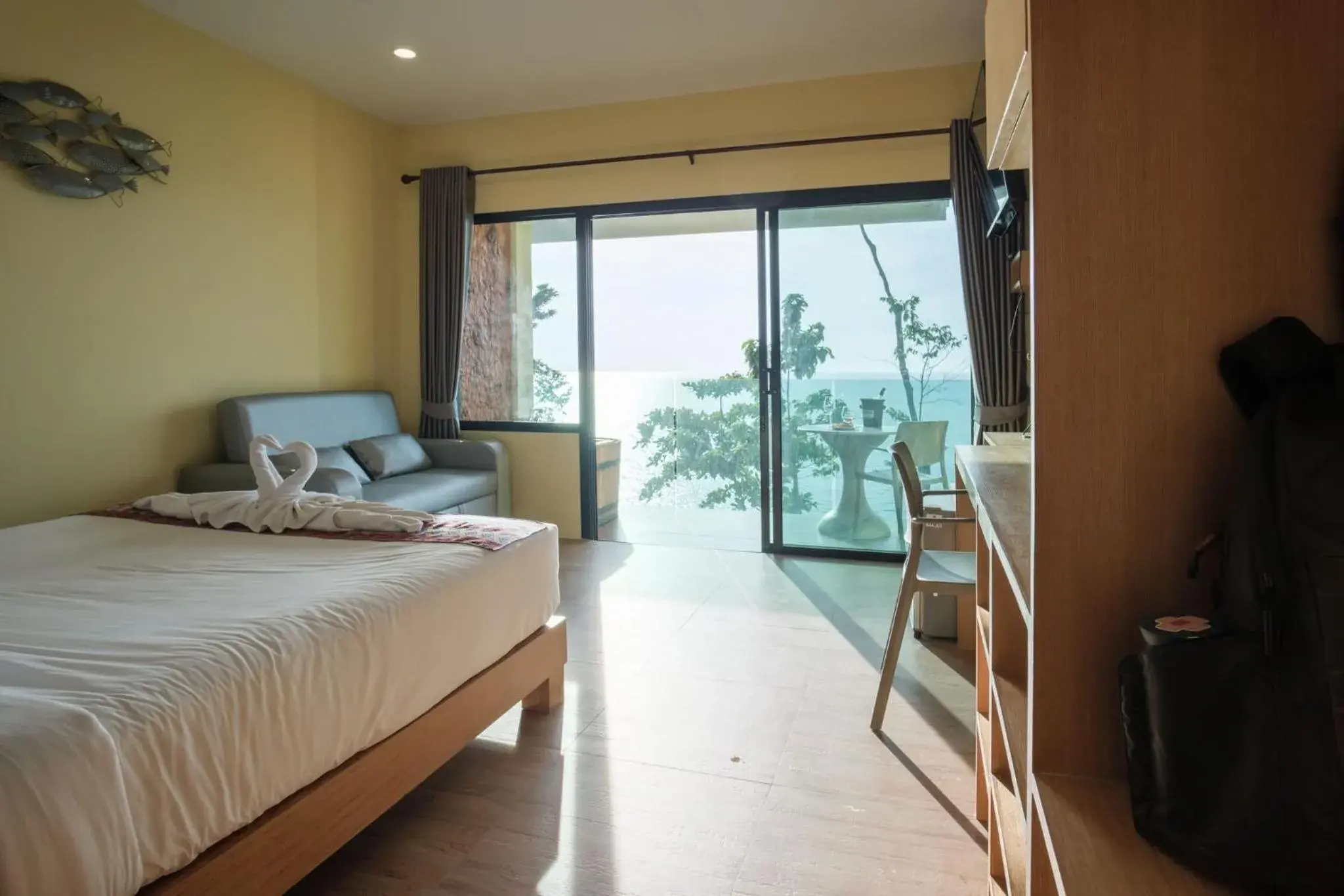 Bed in Cliff Lanta Suite-Koh Lanta Krabi