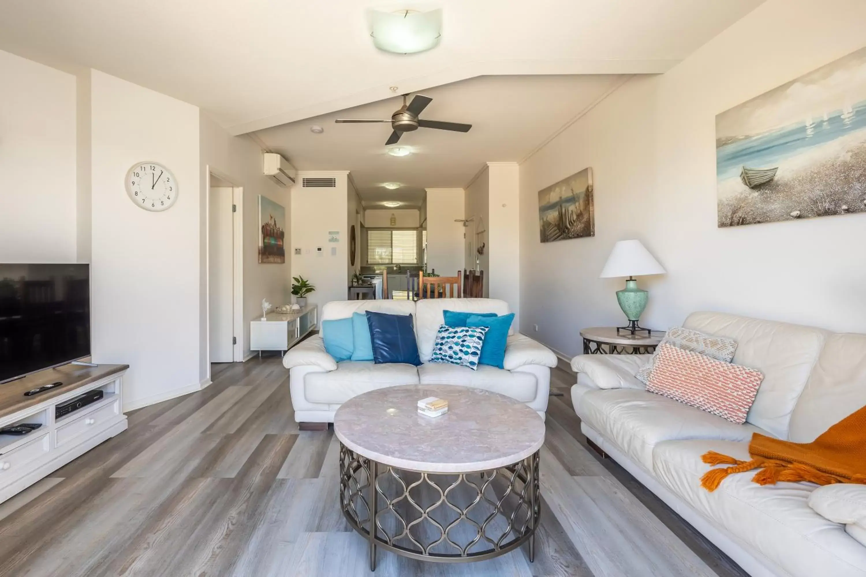 Living room, Seating Area in Aspect Caloundra