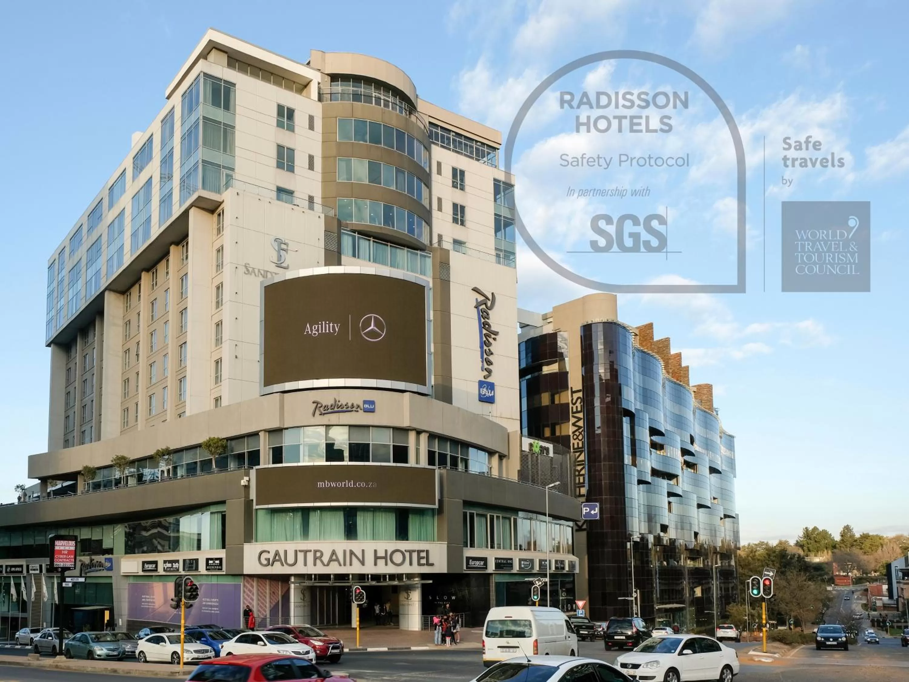 Facade/entrance in Radisson Blu Gautrain Hotel, Sandton Johannesburg
