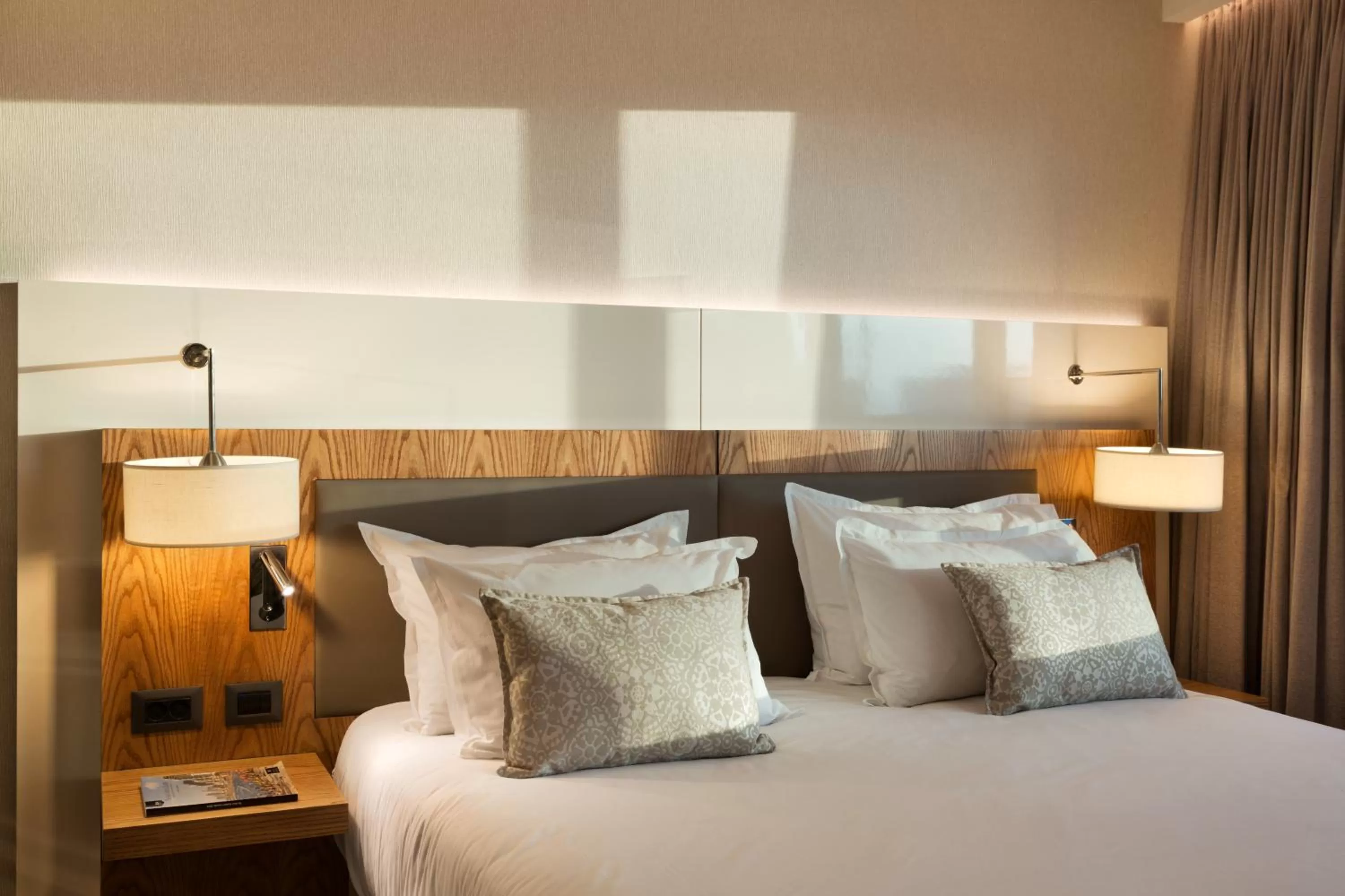 Decorative detail, Bed in Sea Tower by Isrotel Design