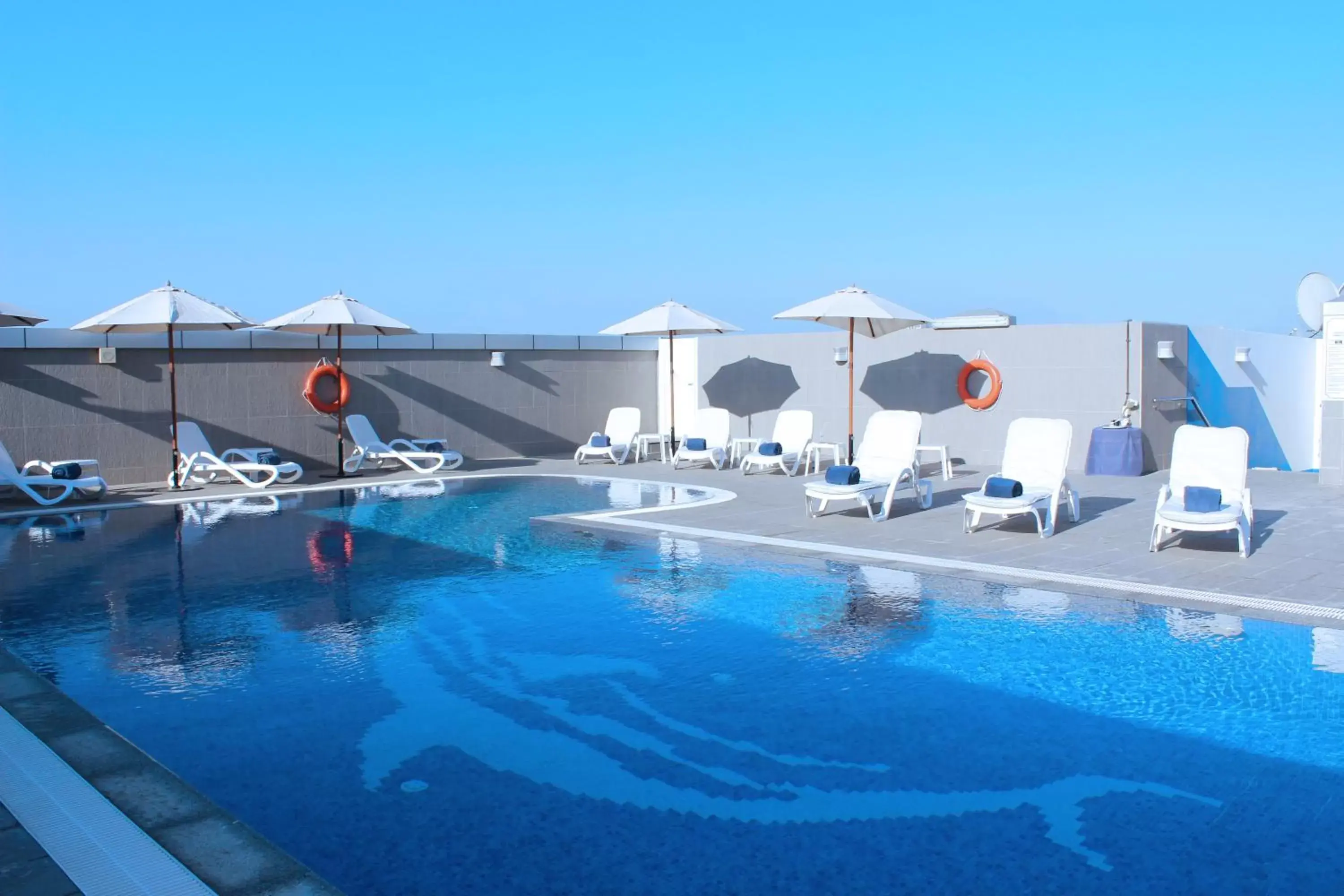 Swimming pool in Al Diar Sawa Hotel Apartments Swimming pool in Al Diar Sawa Hotel Apartments