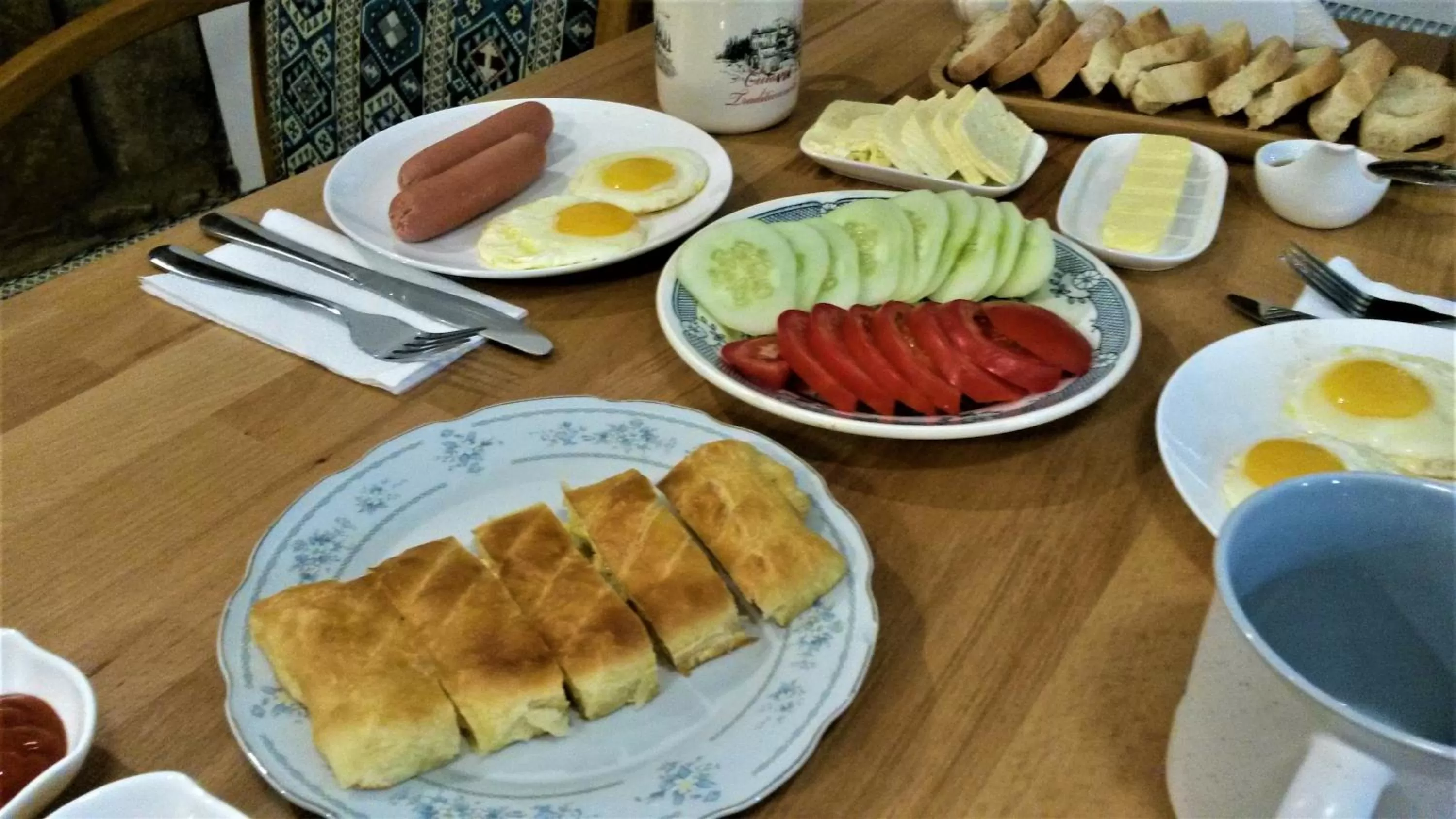 Continental breakfast in Grape House