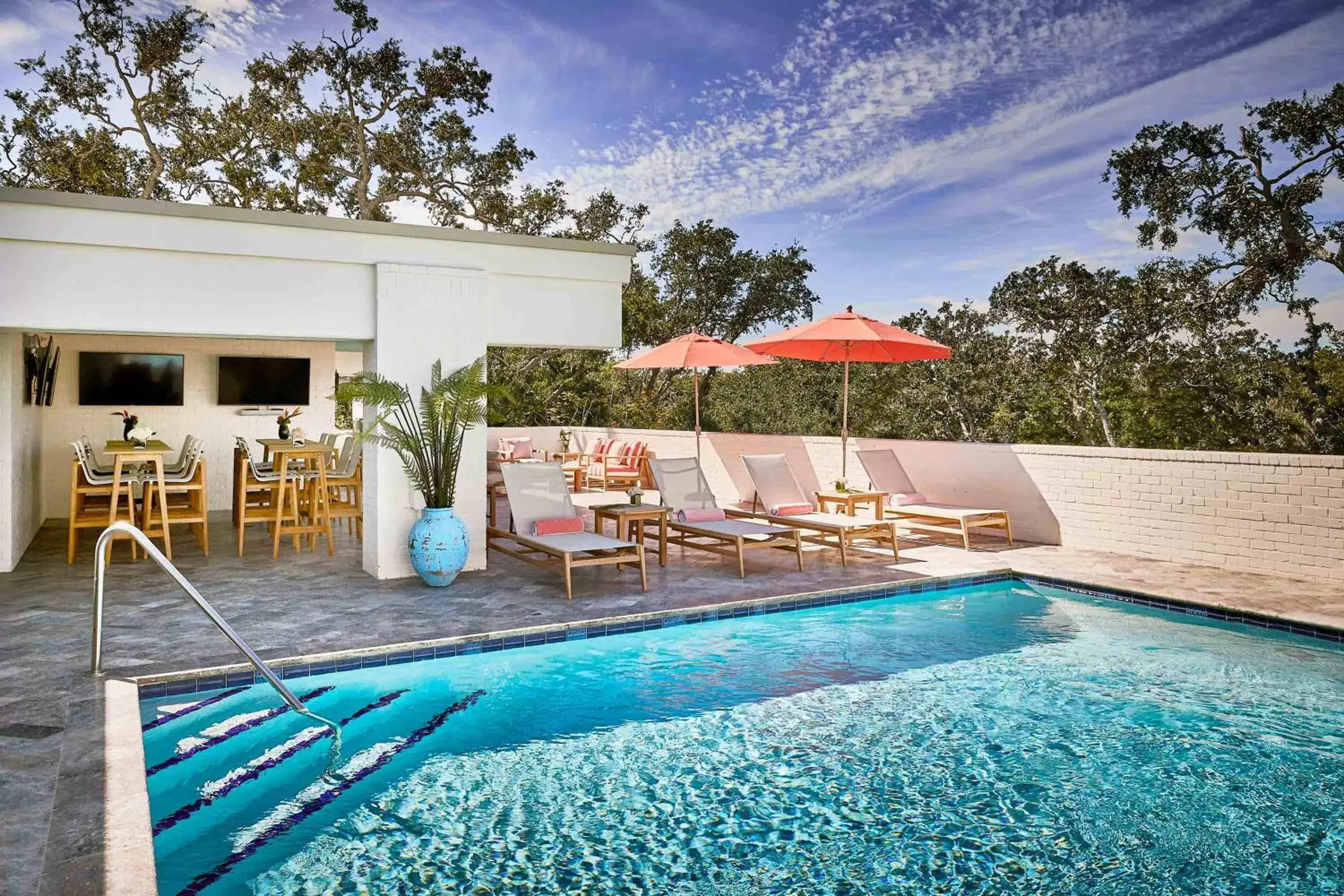 Swimming Pool in Hotel Simone