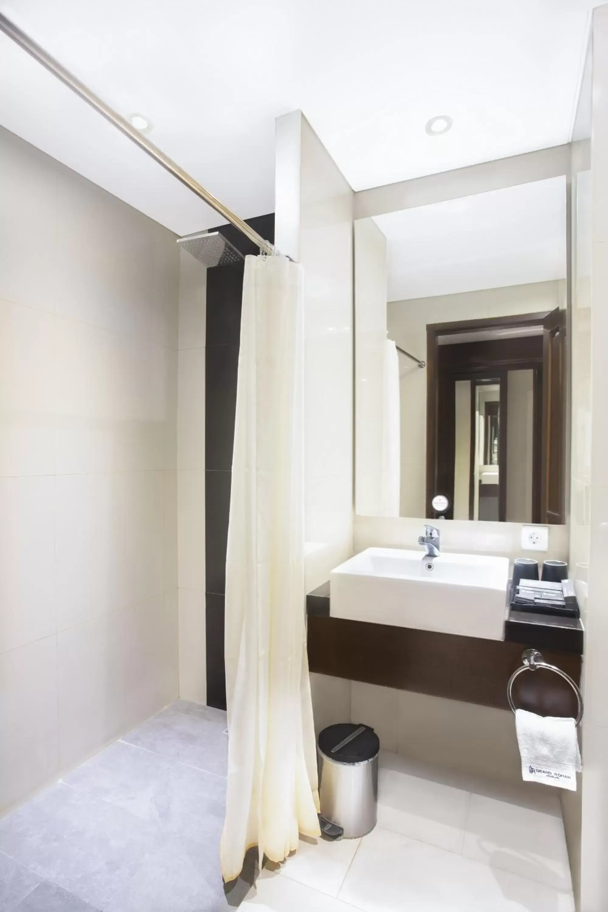 Bathroom in Grand Rohan Jogja