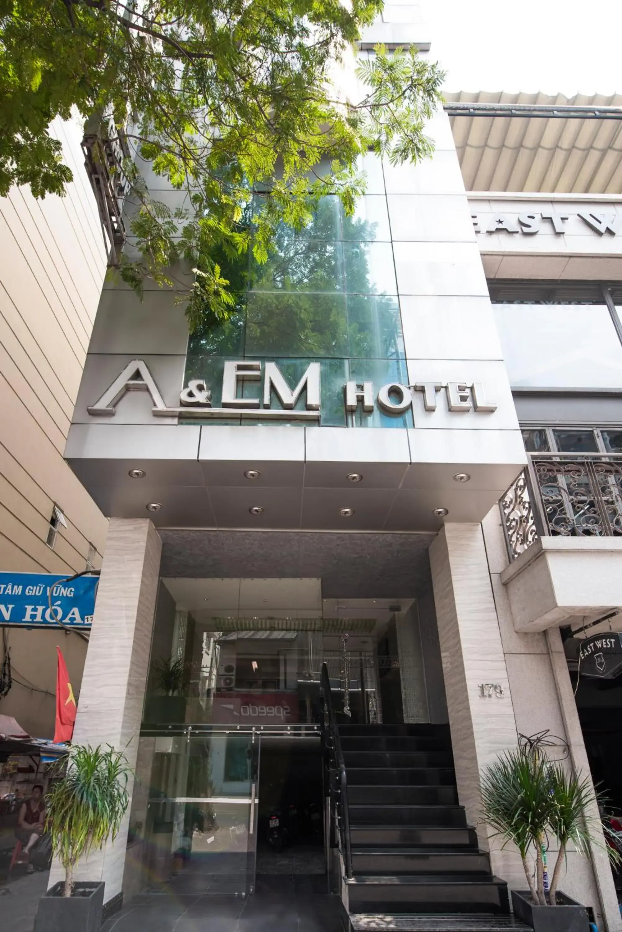 Facade/entrance in A&EM - The Petit Hotel