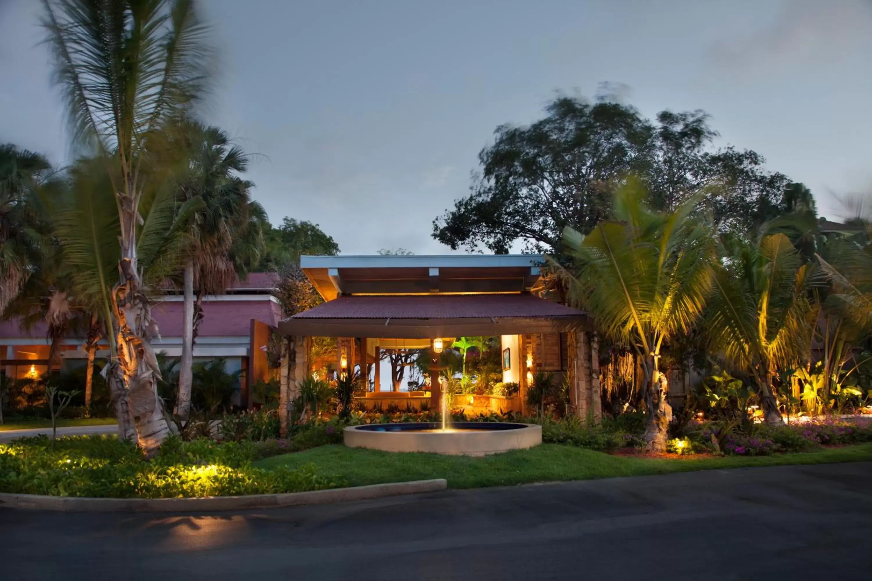 Facade/entrance, Property Building in Copamarina Beach Resort & Spa