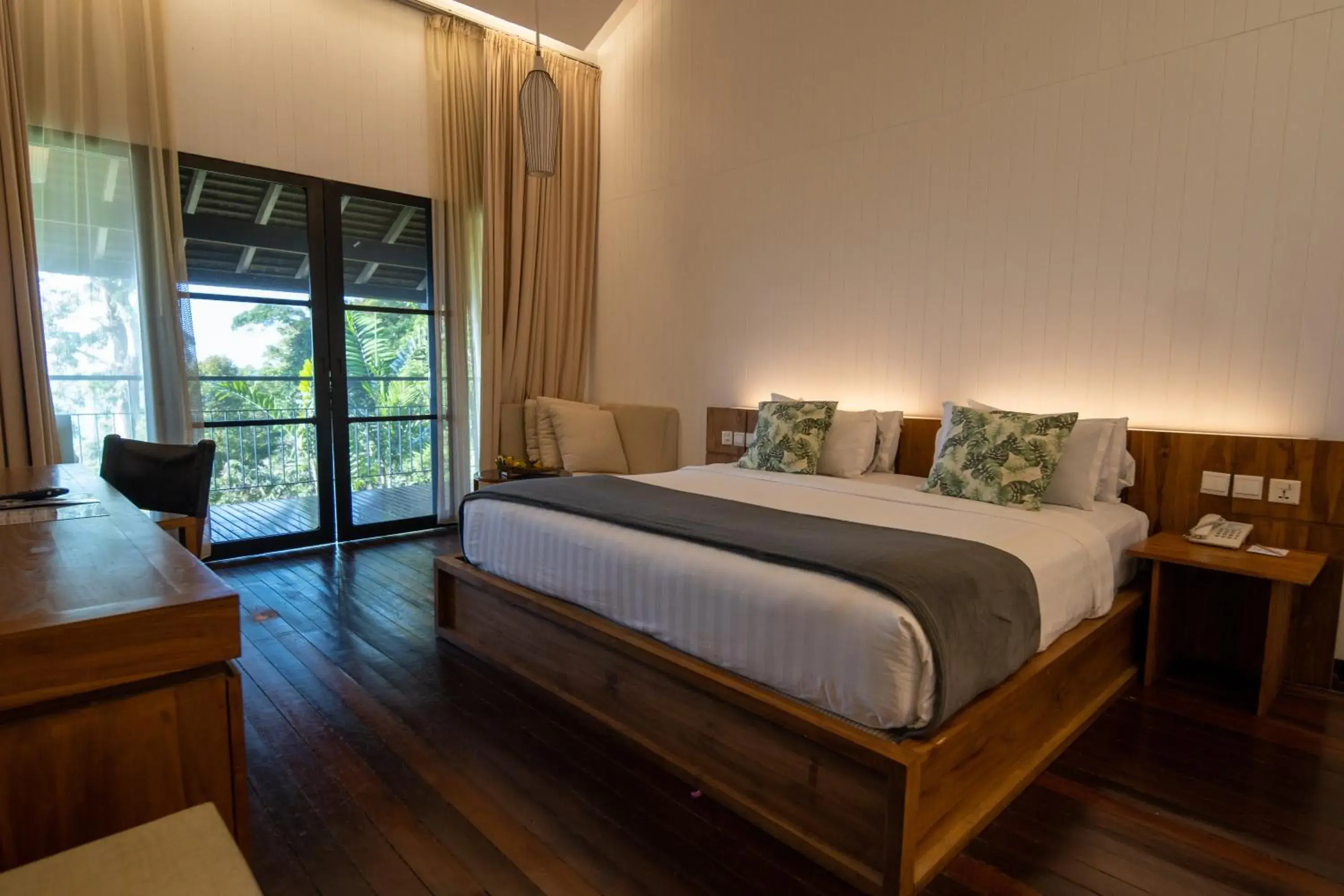 Bedroom, Bed in Turi Beach Resort