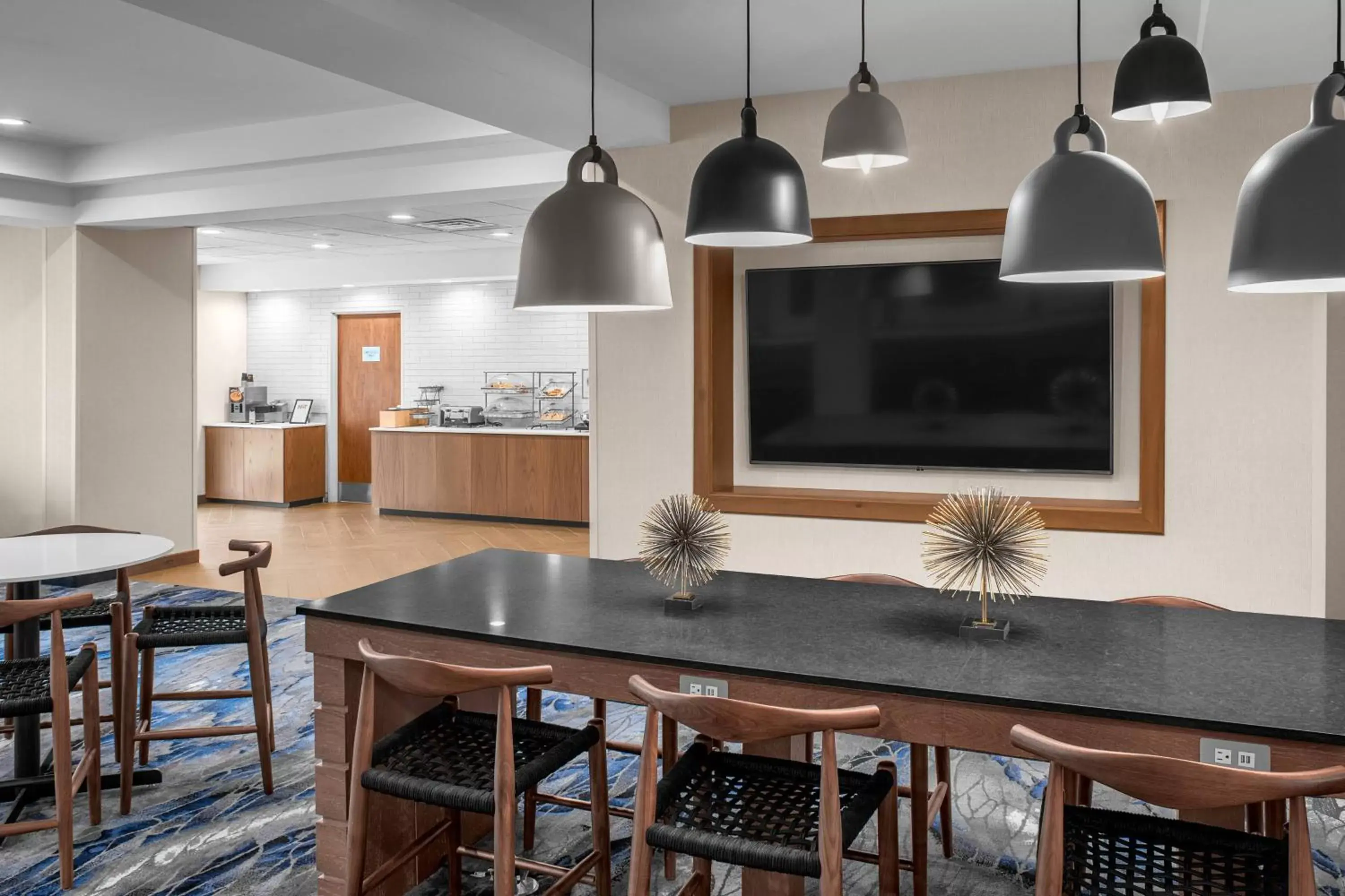 Restaurant/places to eat, Lounge/Bar in Fairfield by Marriott Inn & Suites Columbus Hilliard