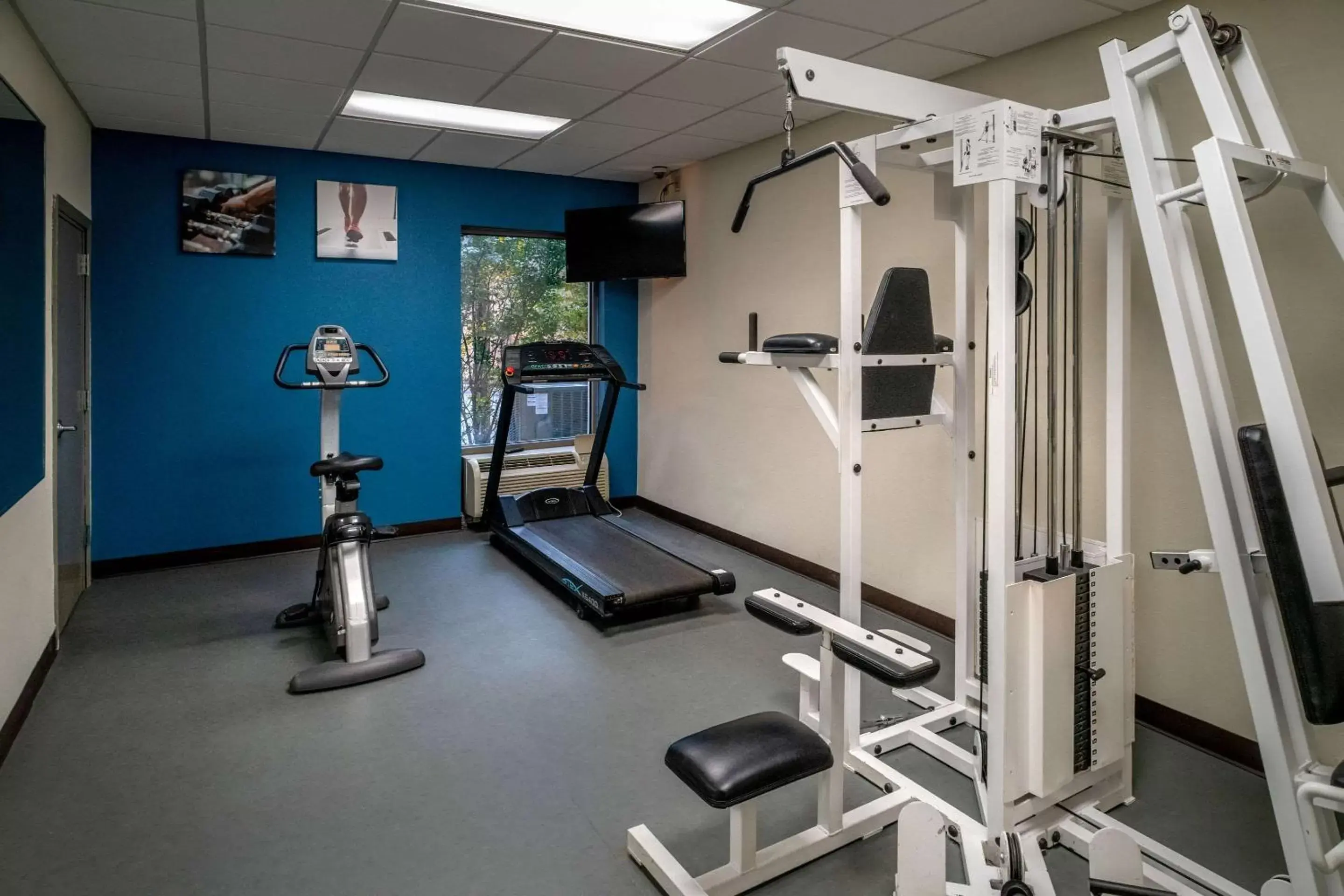 Fitness centre/facilities, Fitness Center/Facilities in Comfort Inn & Suites Grundy