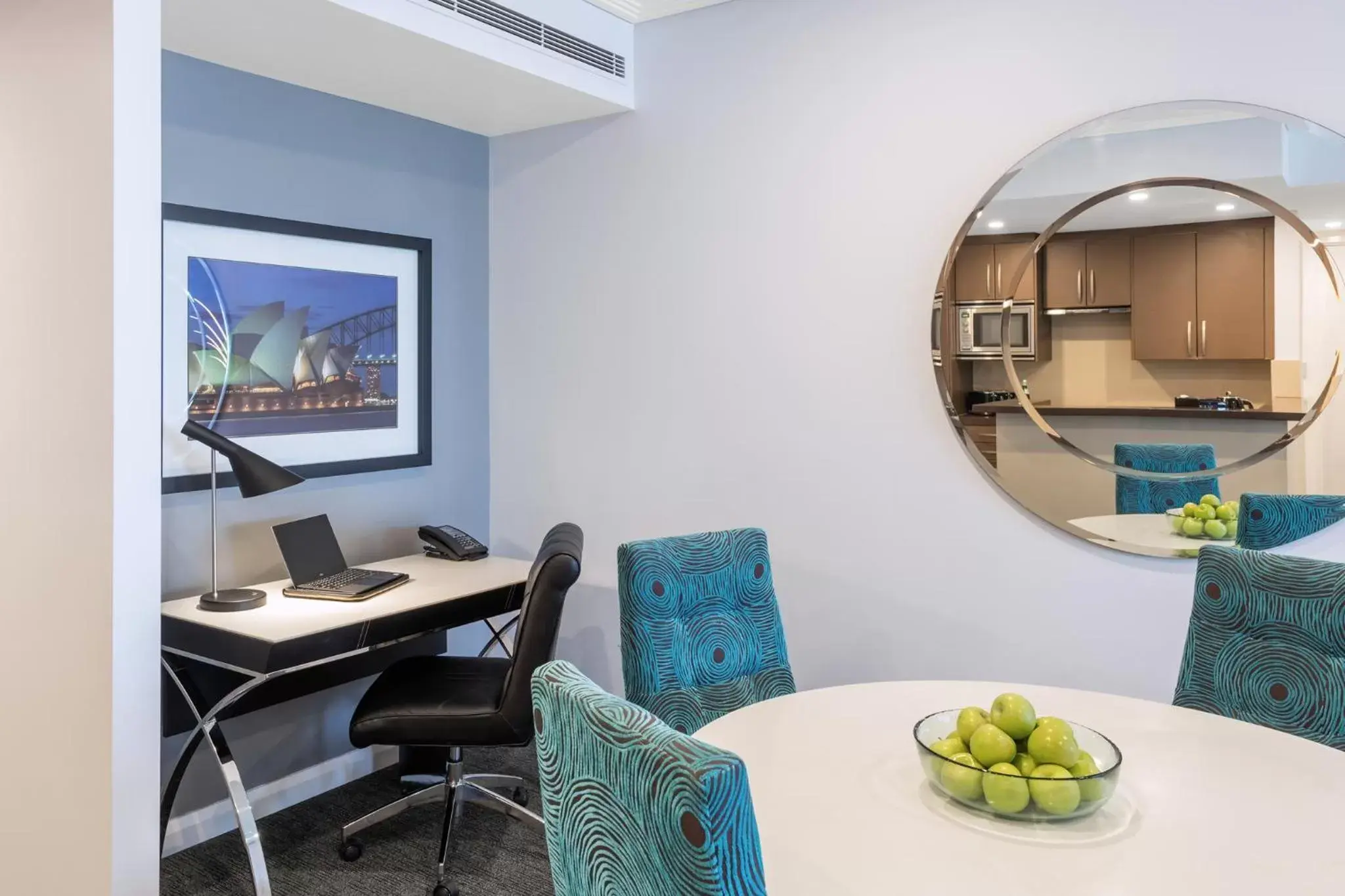 Dining area in Meriton Suites World Tower, Sydney