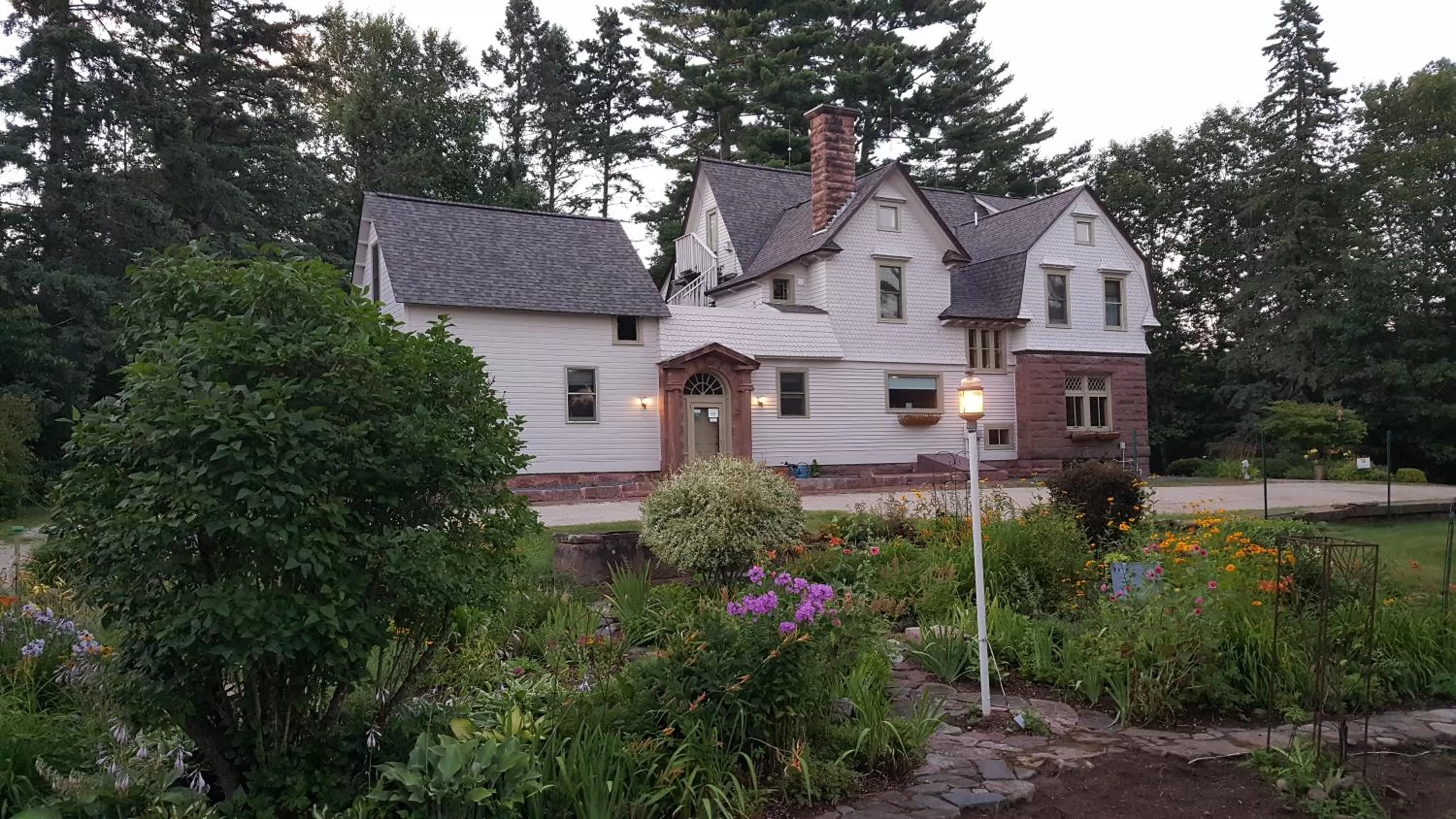 Property building in Pinehurst Inn Bed & Breakfast