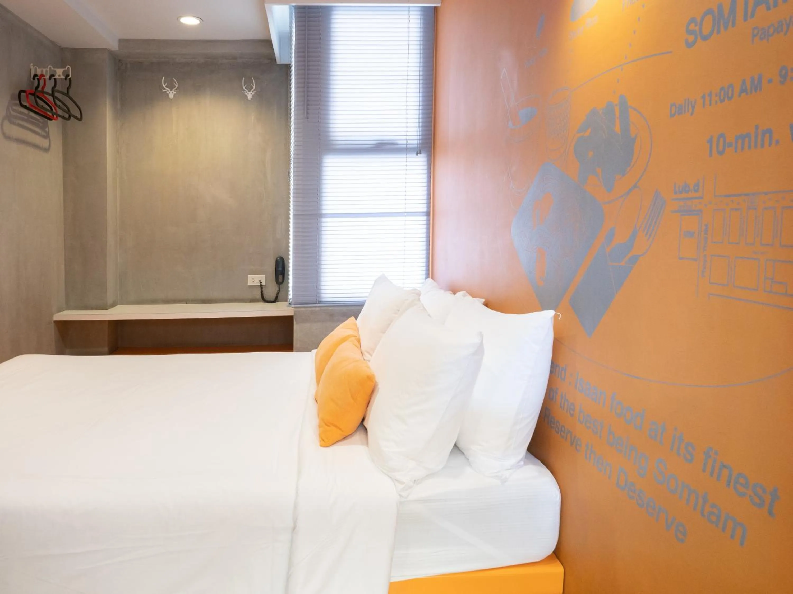 Bed in Lub d Bangkok Siam - Opposite MBK & Next to Skytrain - Perfect for shopping lovers!