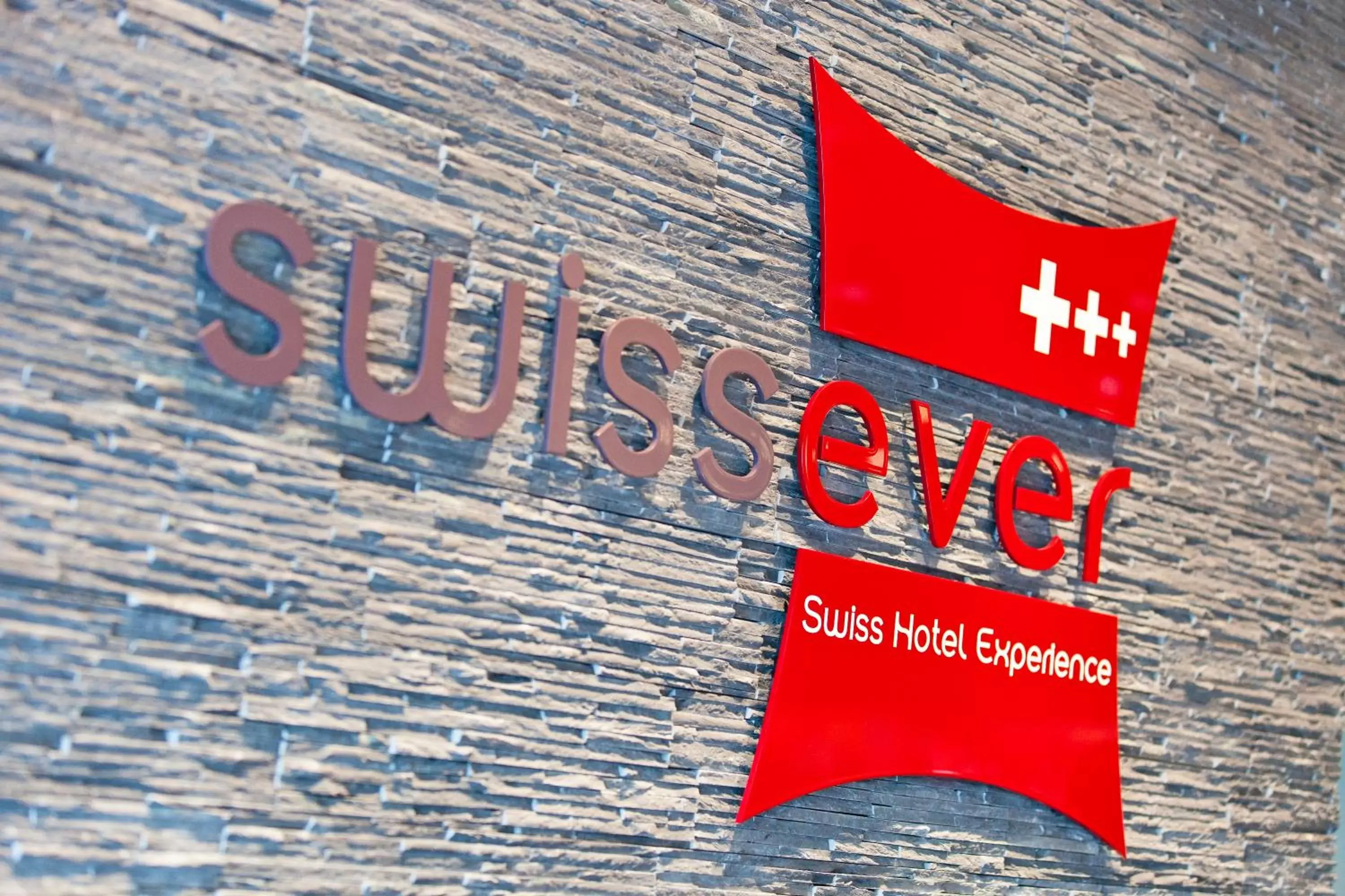 Facade/entrance, Property Logo/Sign in SwissEver Zug Swiss Quality Hotel