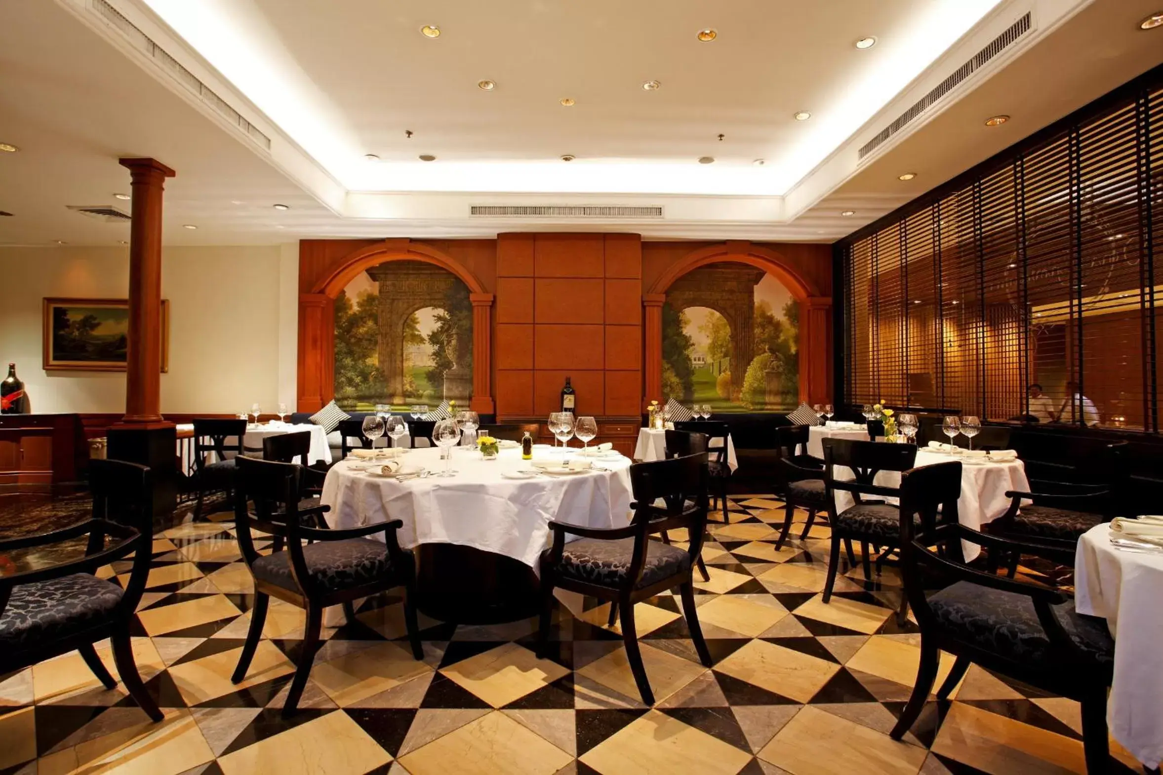 Restaurant/Places to Eat in Centara Grand at Central Plaza Ladprao Bangkok