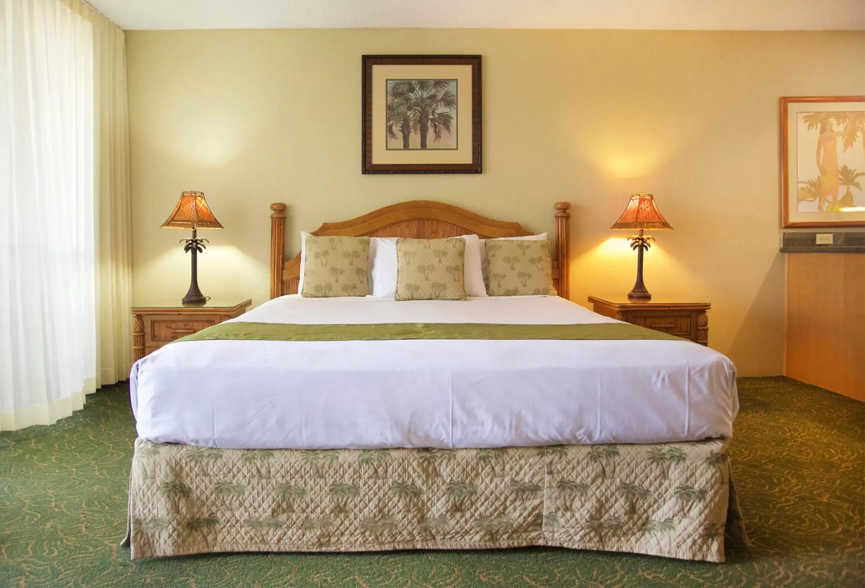 Bedroom, Bed in Aston Kaanapali Shores