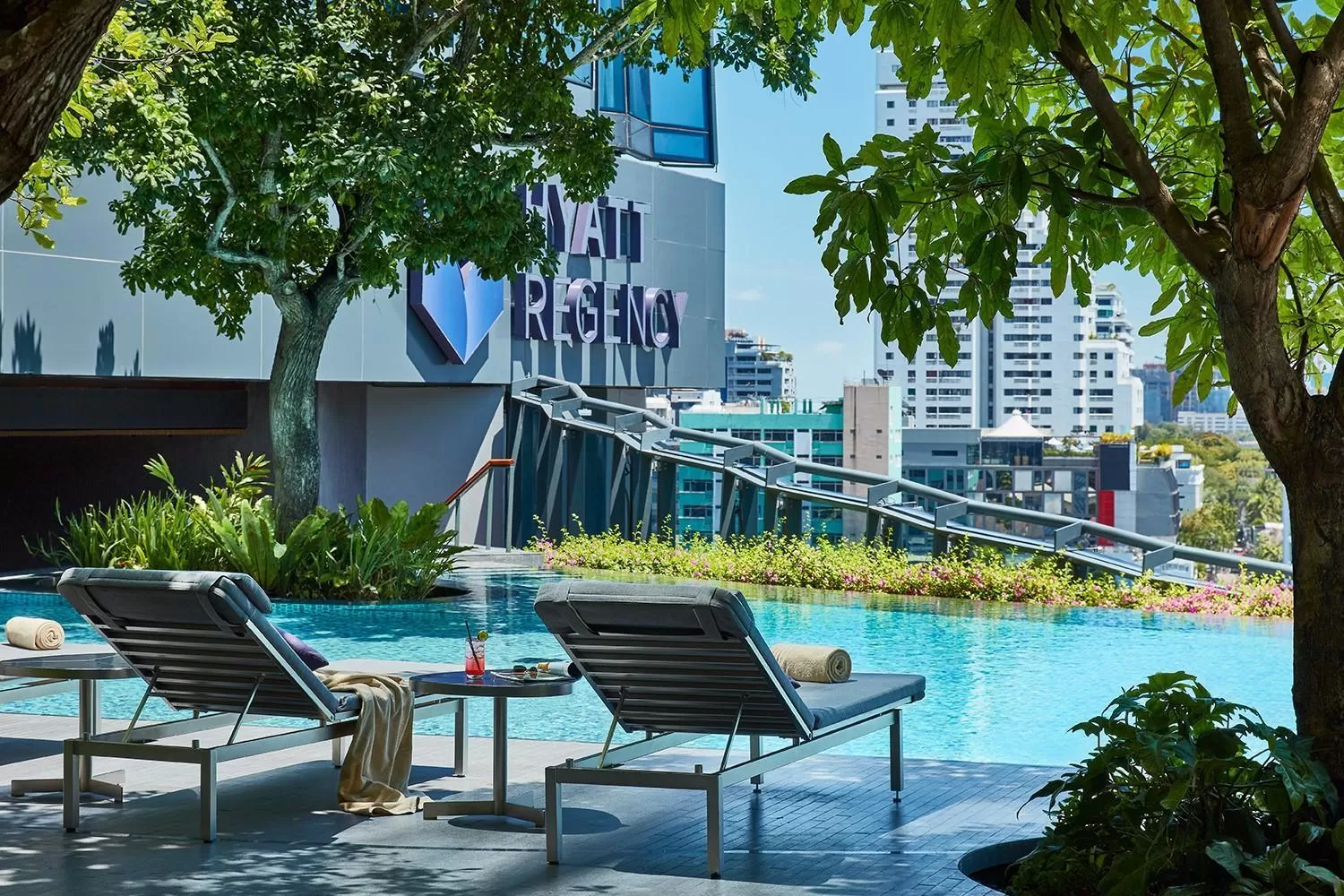 Swimming pool in Hyatt Regency Bangkok Sukhumvit