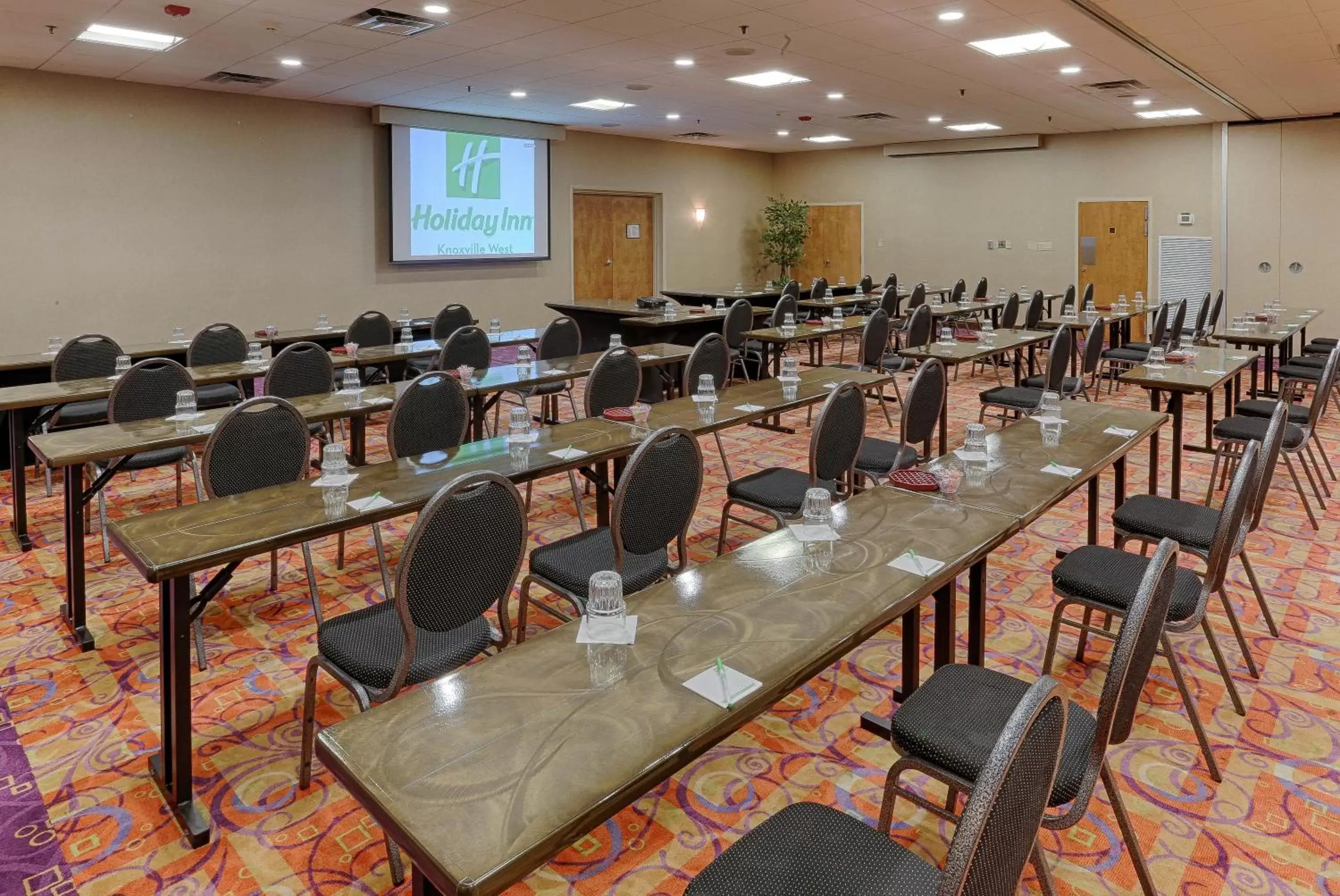 Meeting/conference room in Holiday Inn Knoxville West - Cedar Bluff, an IHG Hotel