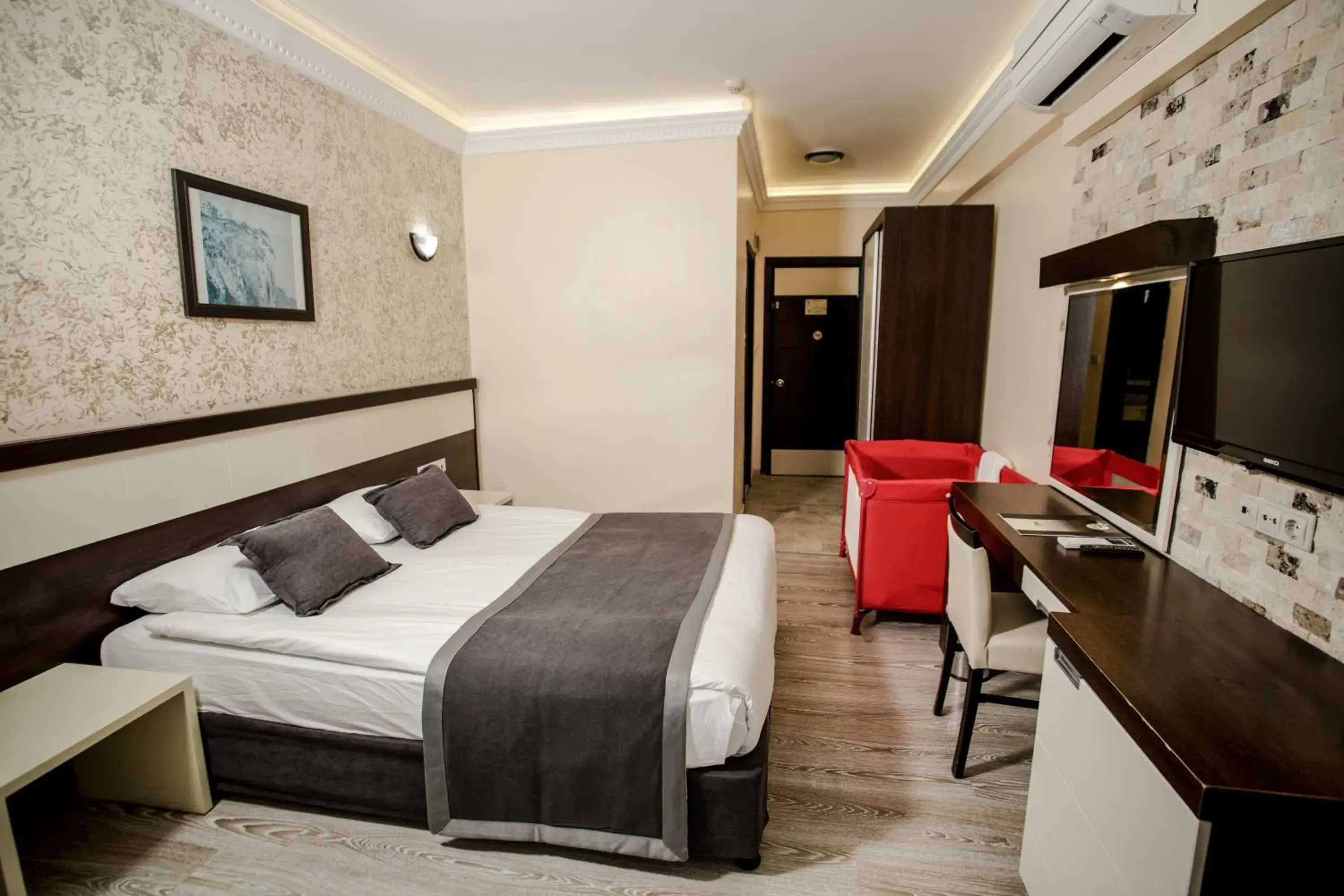 Property building, Bed in Camyuva Beach Hotel