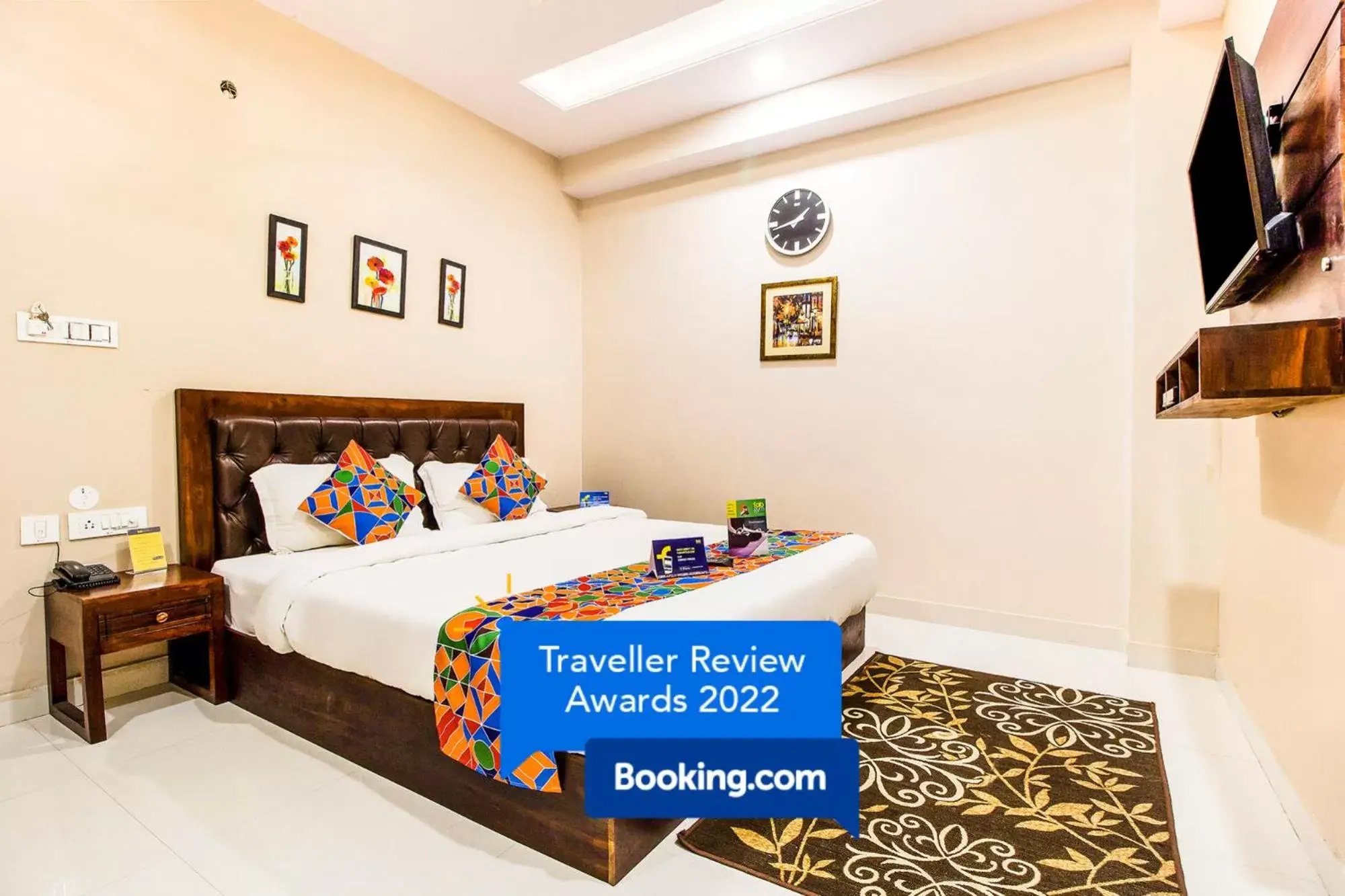 Bedroom, Bed in FabExpress Travelers Lodge Bedroom, Bed in FabExpress Travelers Lodge