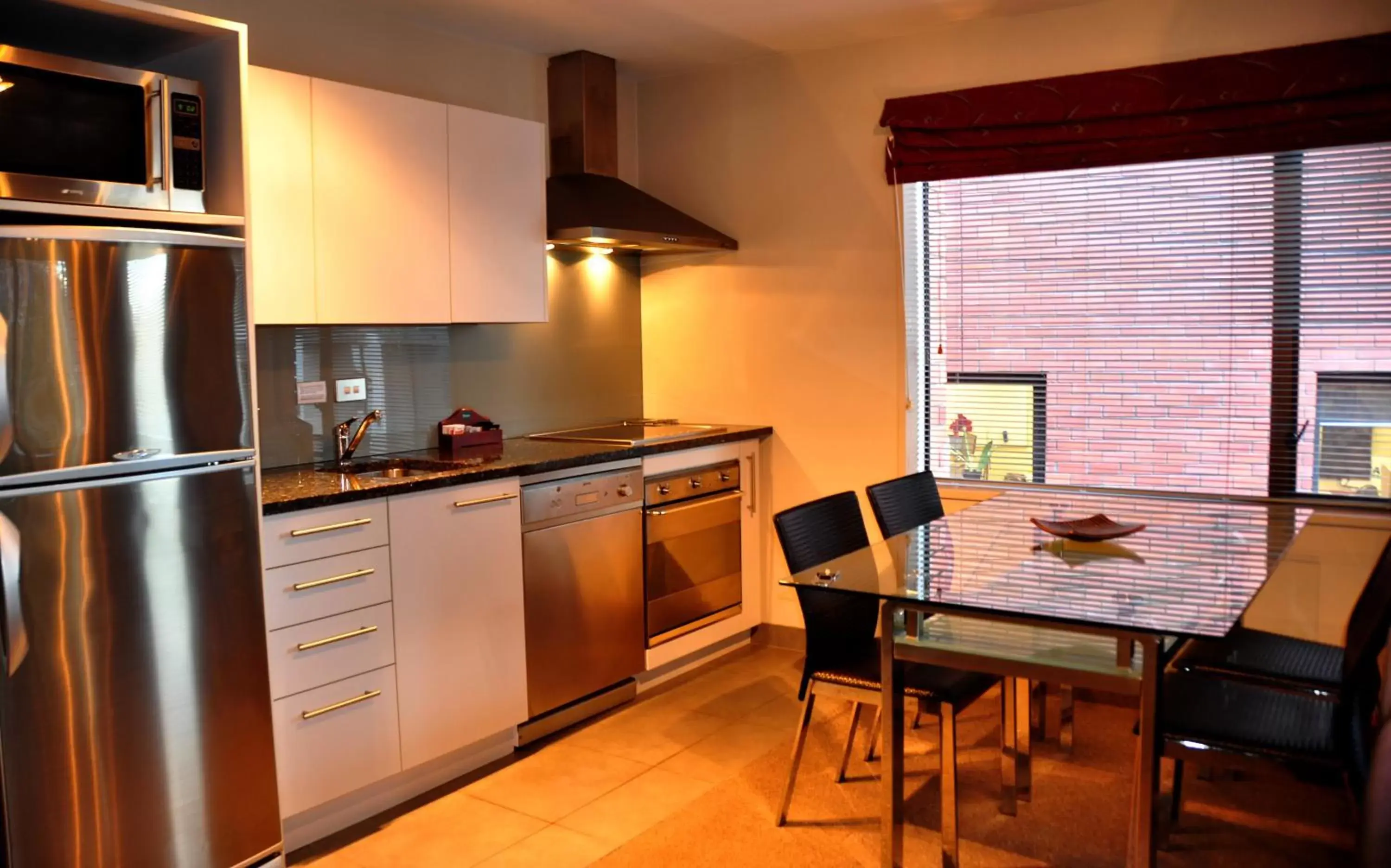 Kitchen or kitchenette, Kitchen/Kitchenette in St James Apartments