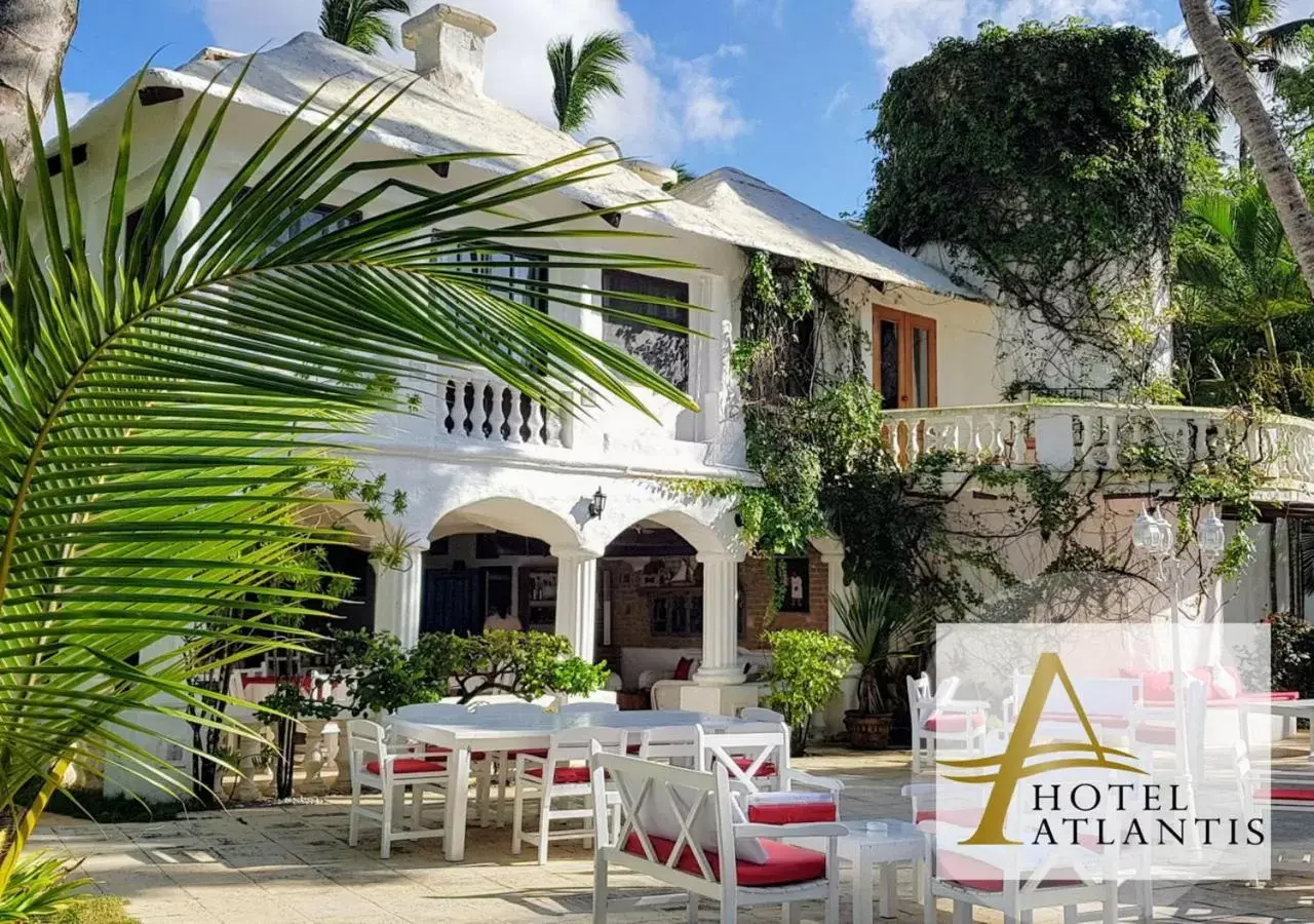 Patio, Property Building in Atlantis Hotel