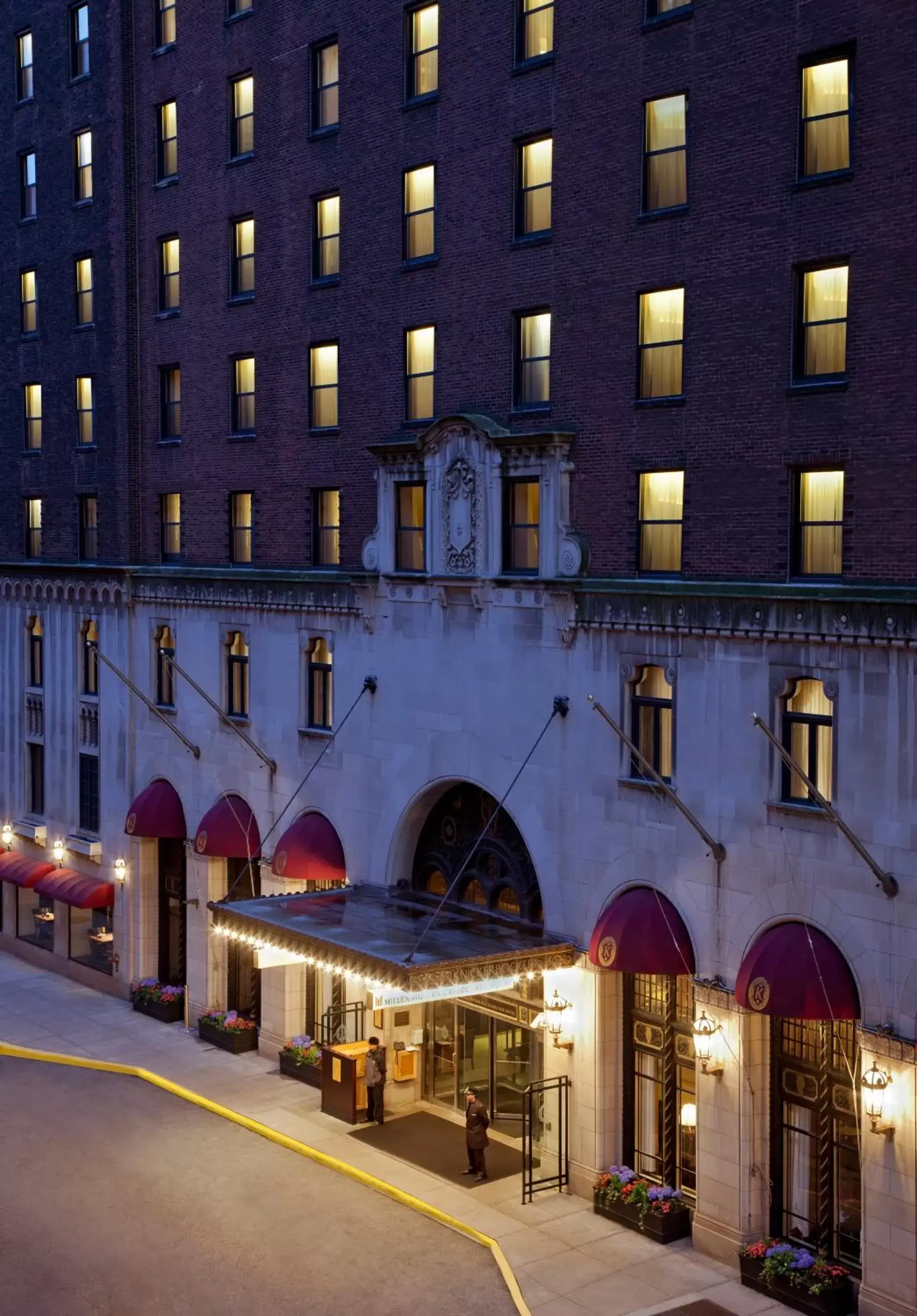 Facade/entrance, Property Building in Millennium Knickerbocker Chicago