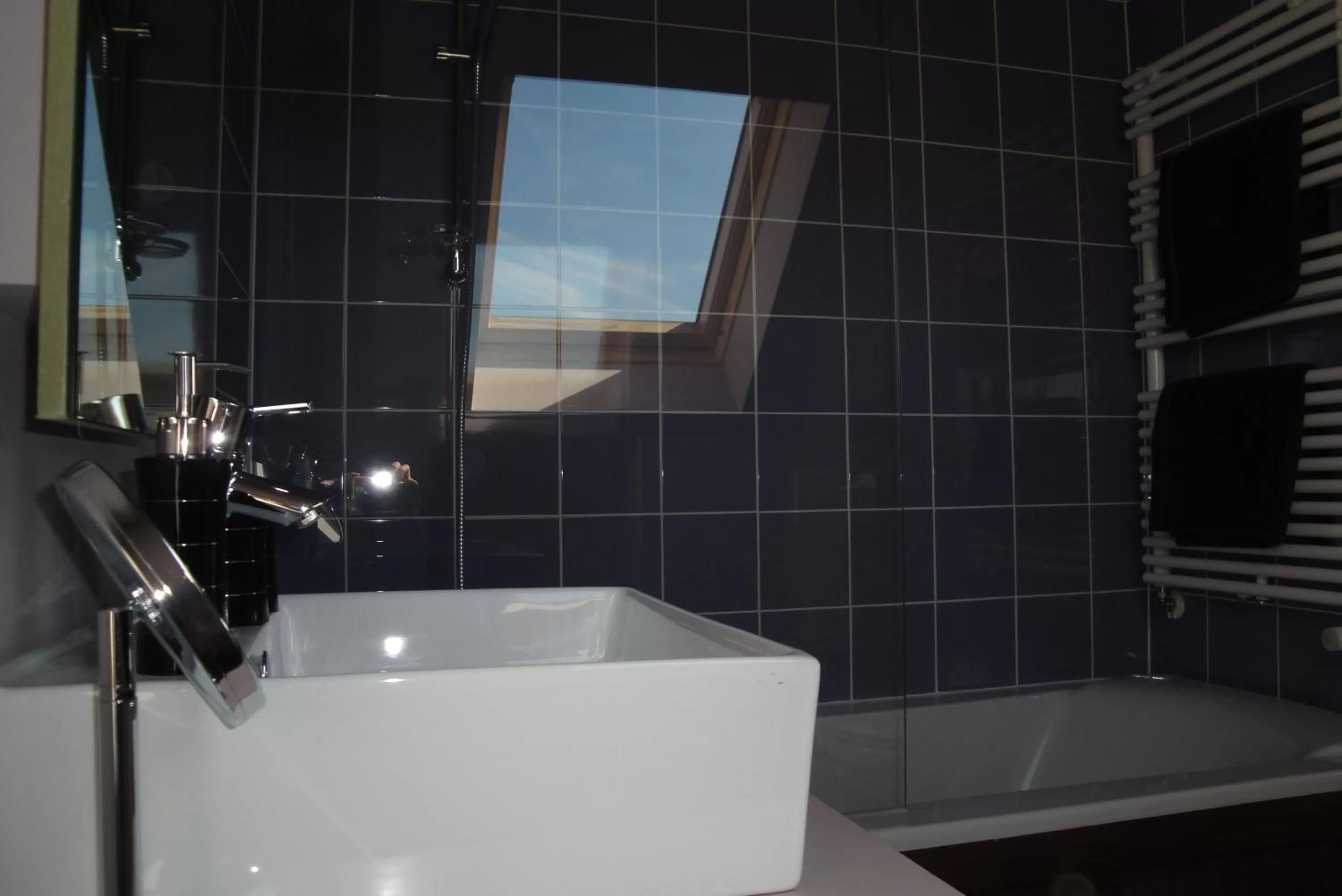 Bathroom in B&B De Zoete Kers