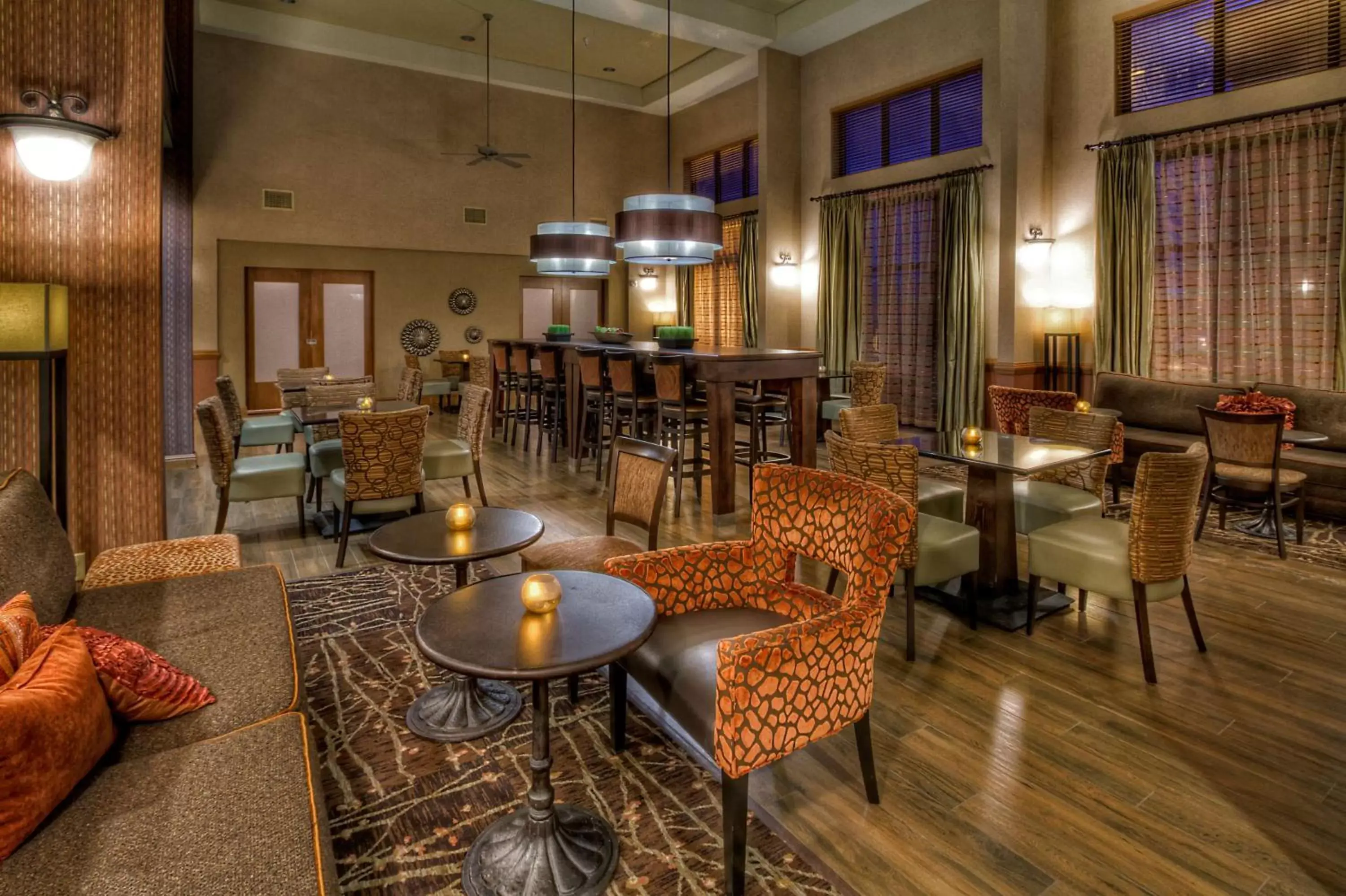 Lobby or reception, Restaurant/Places to Eat in Hampton Inn & Suites Kalamazoo-Oshtemo