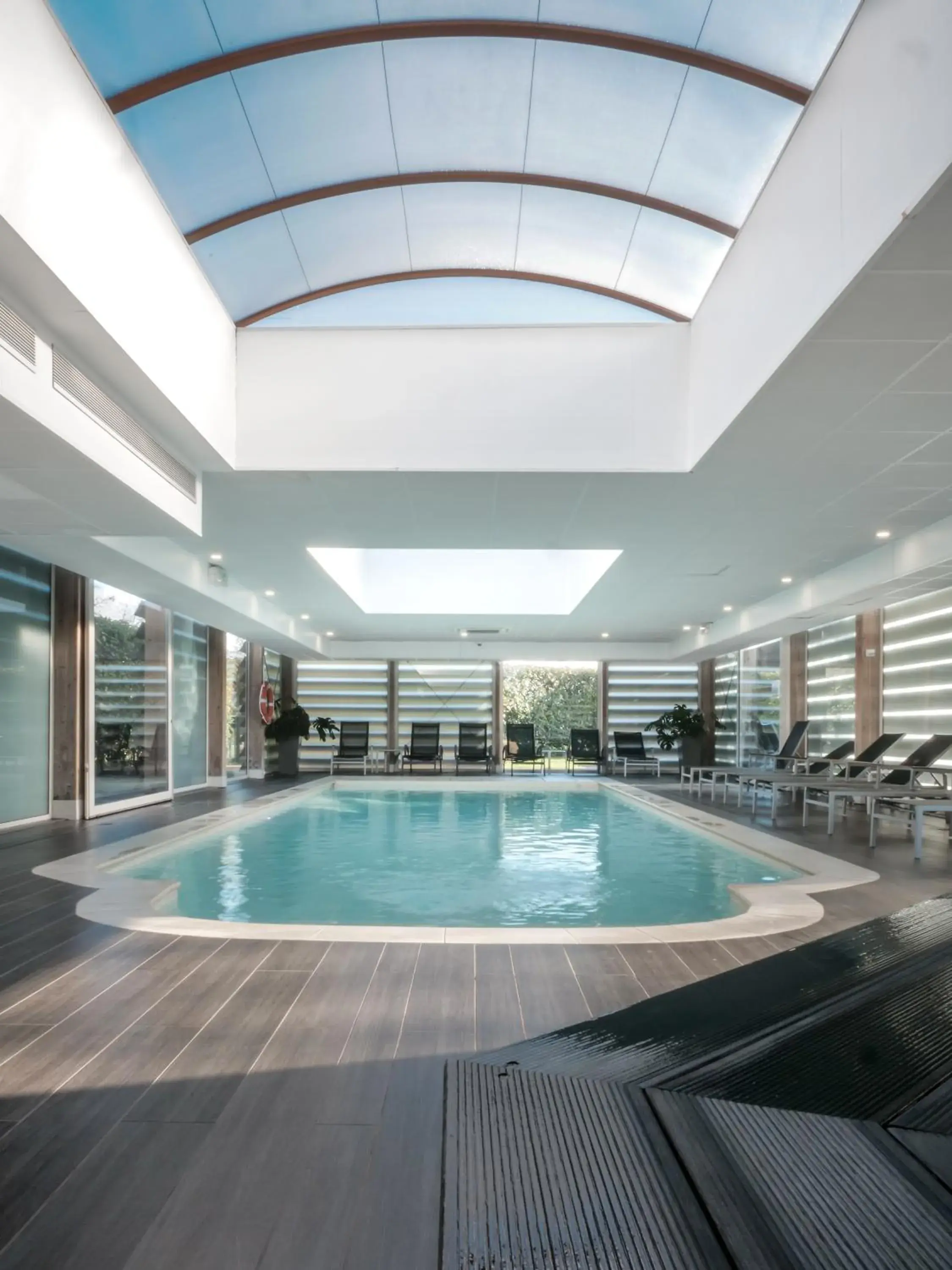 Swimming Pool in Relais De La Malmaison Paris Rueil Hotel-Spa