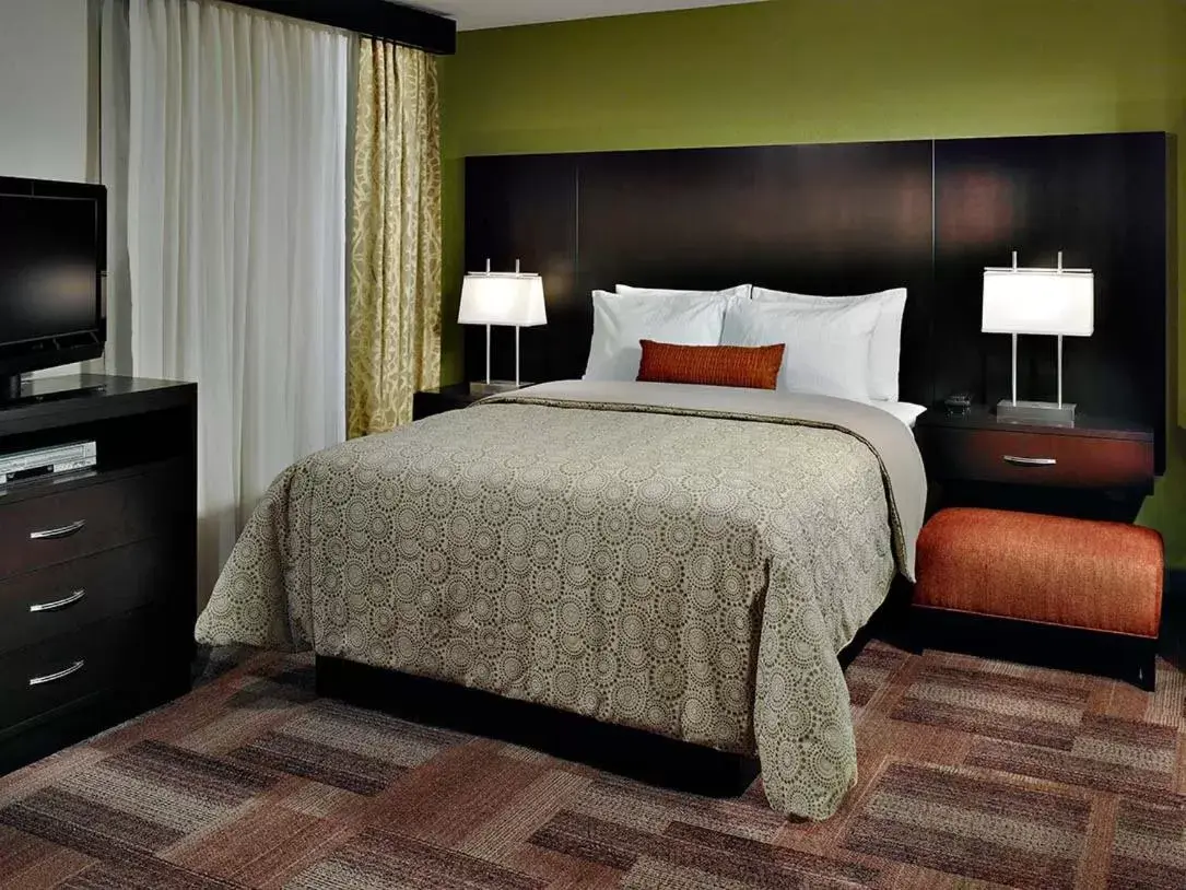 Bed in Staybridge Suites Longview, an IHG Hotel