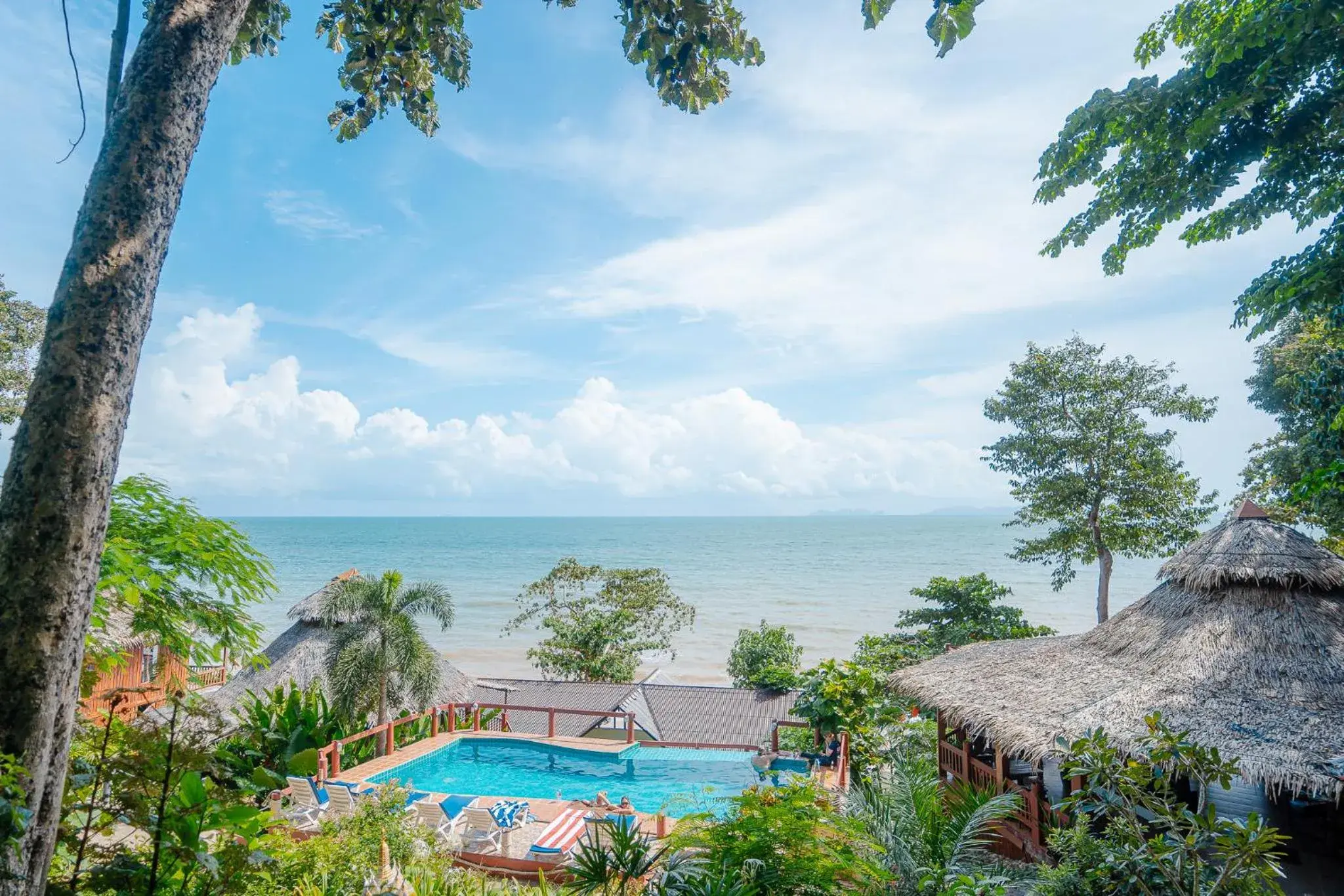 Swimming Pool in Koh Jum Resort