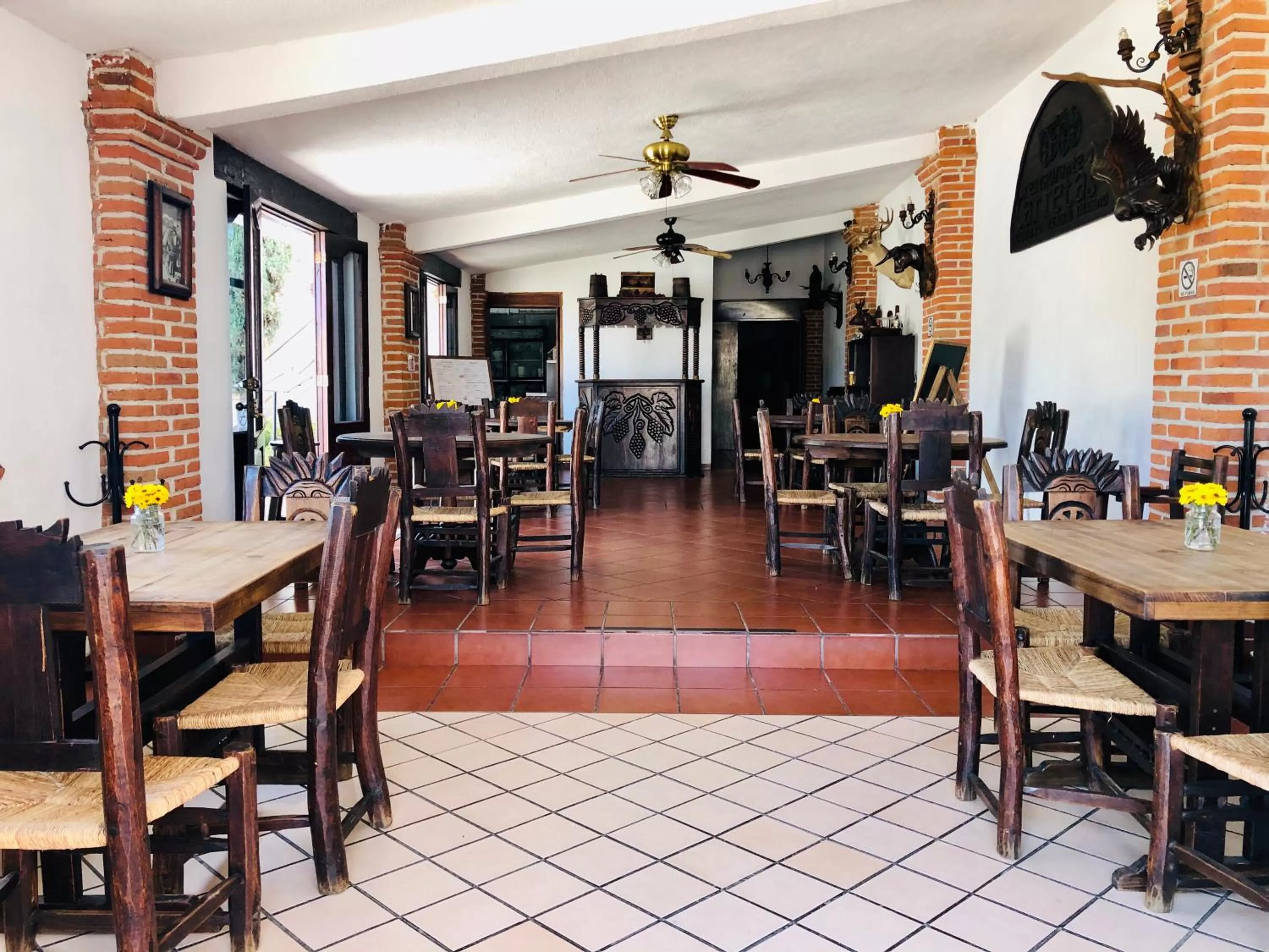 Restaurant/places to eat in Hotel Carretas by Rotamundos