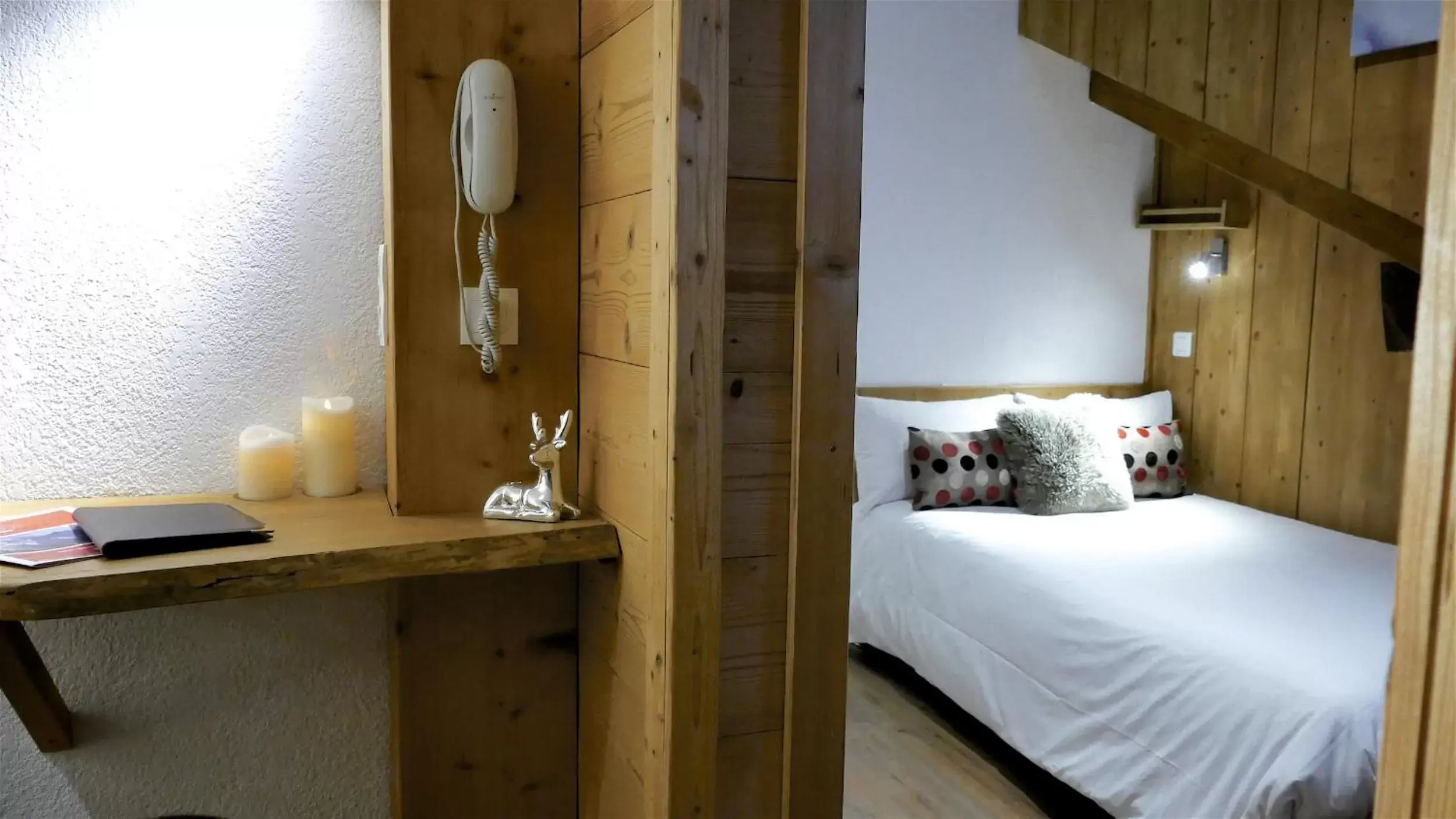 Budget Double Room in Les Campanules Budget Double Room in Les Campanules