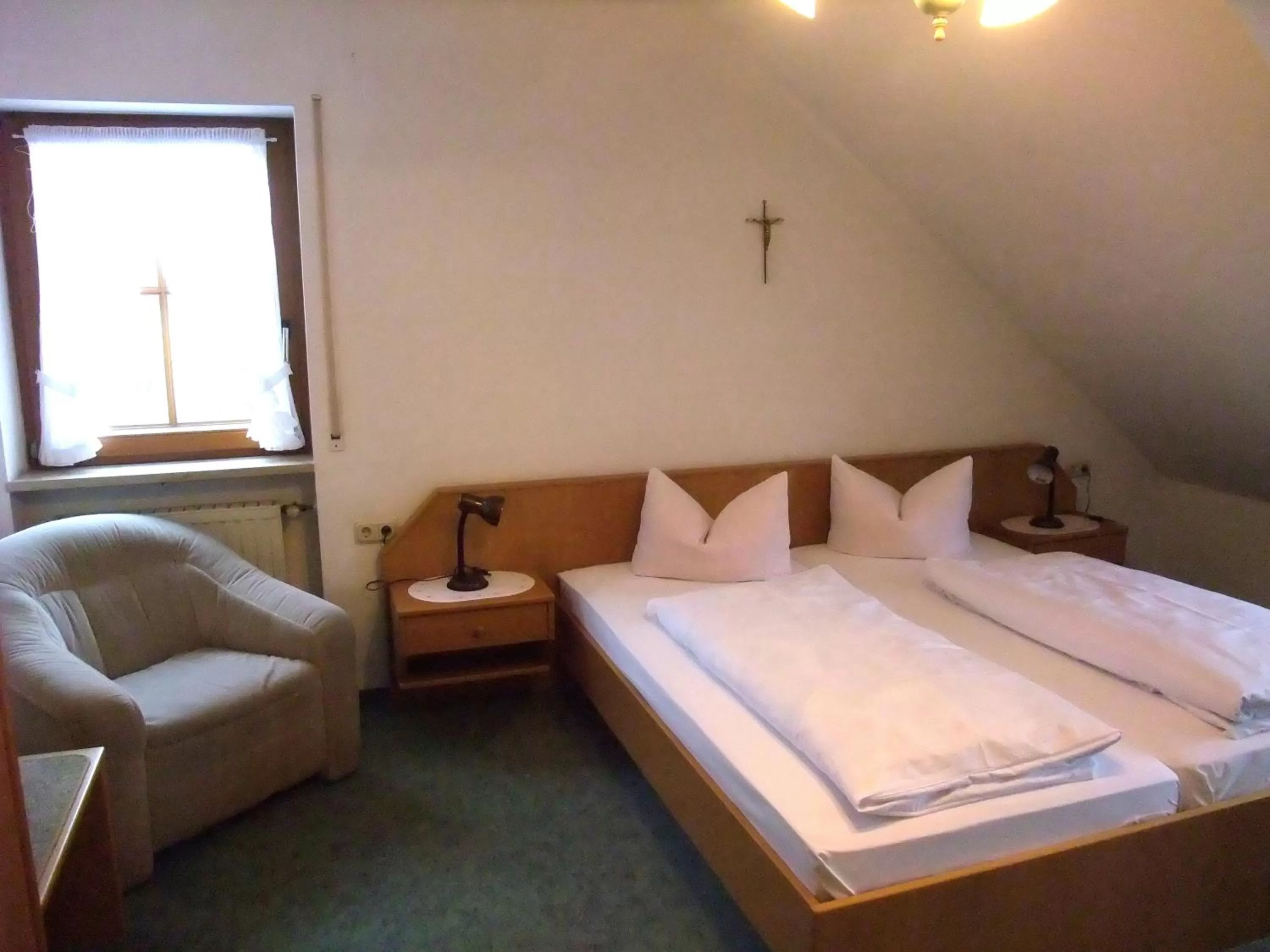 Photo of the whole room, Bed in Gasthof Alte Post