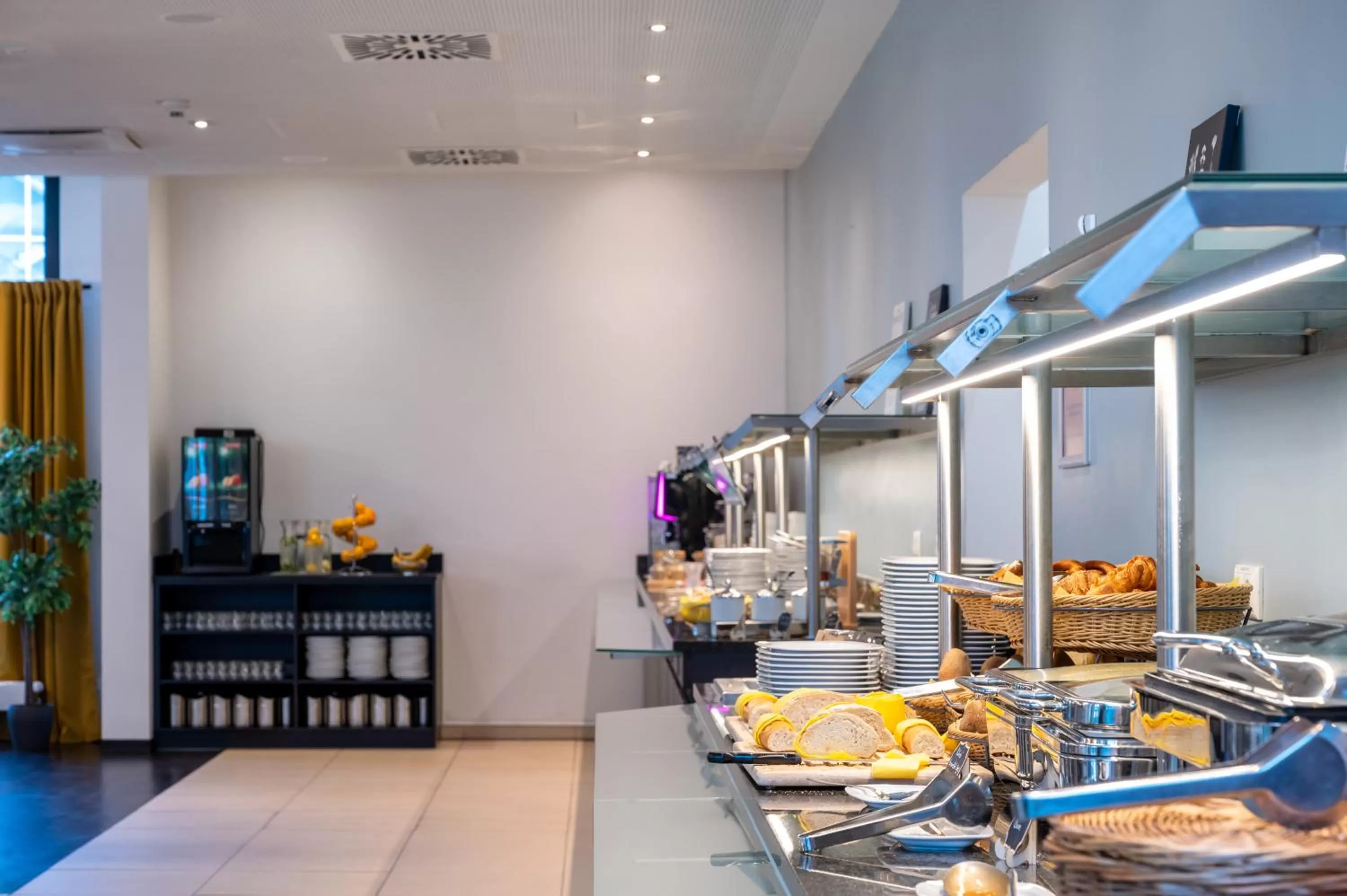 Food and drinks in Staycity Aparthotels Heidelberg