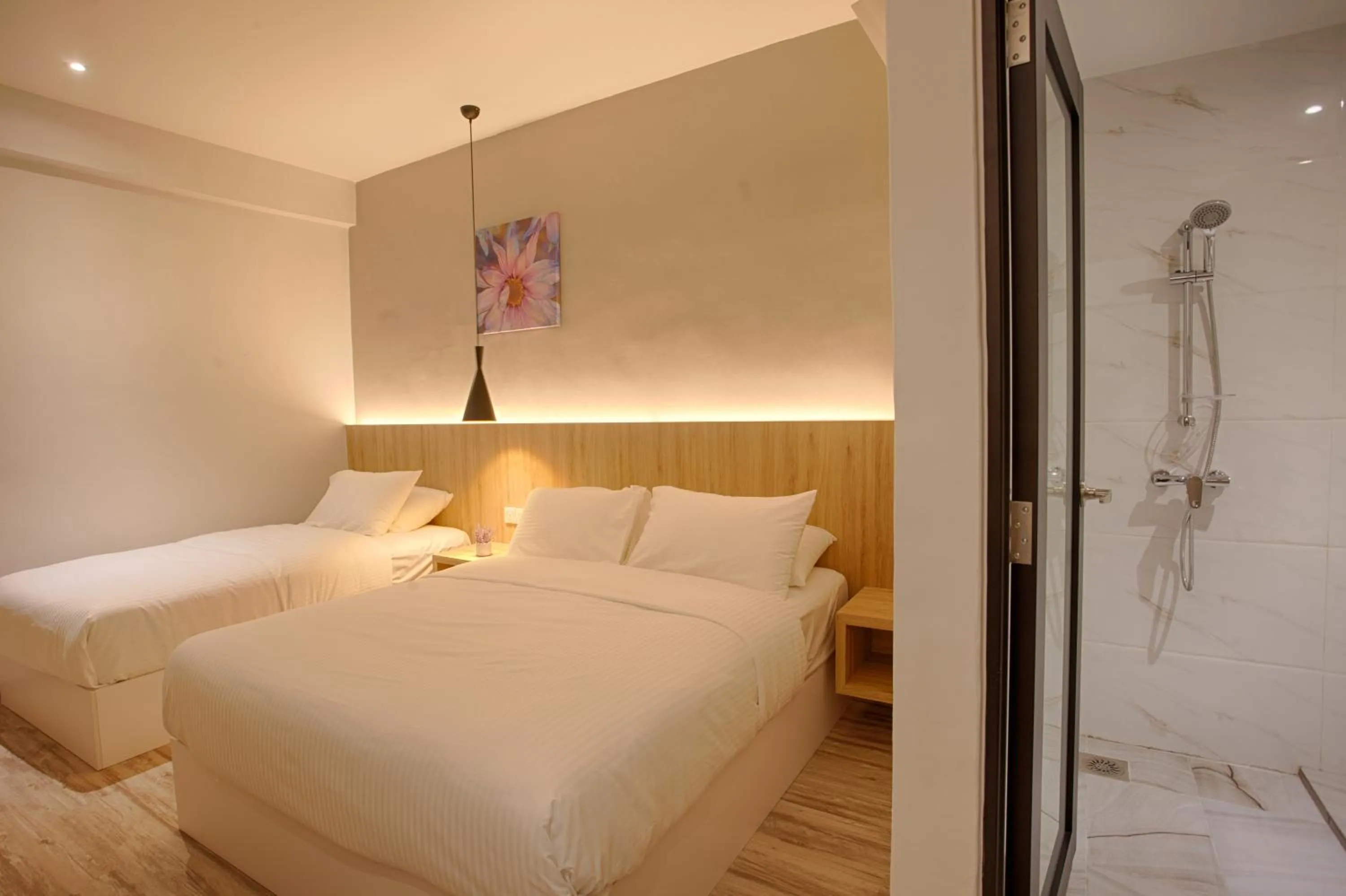 Bed in The Marion Hotel